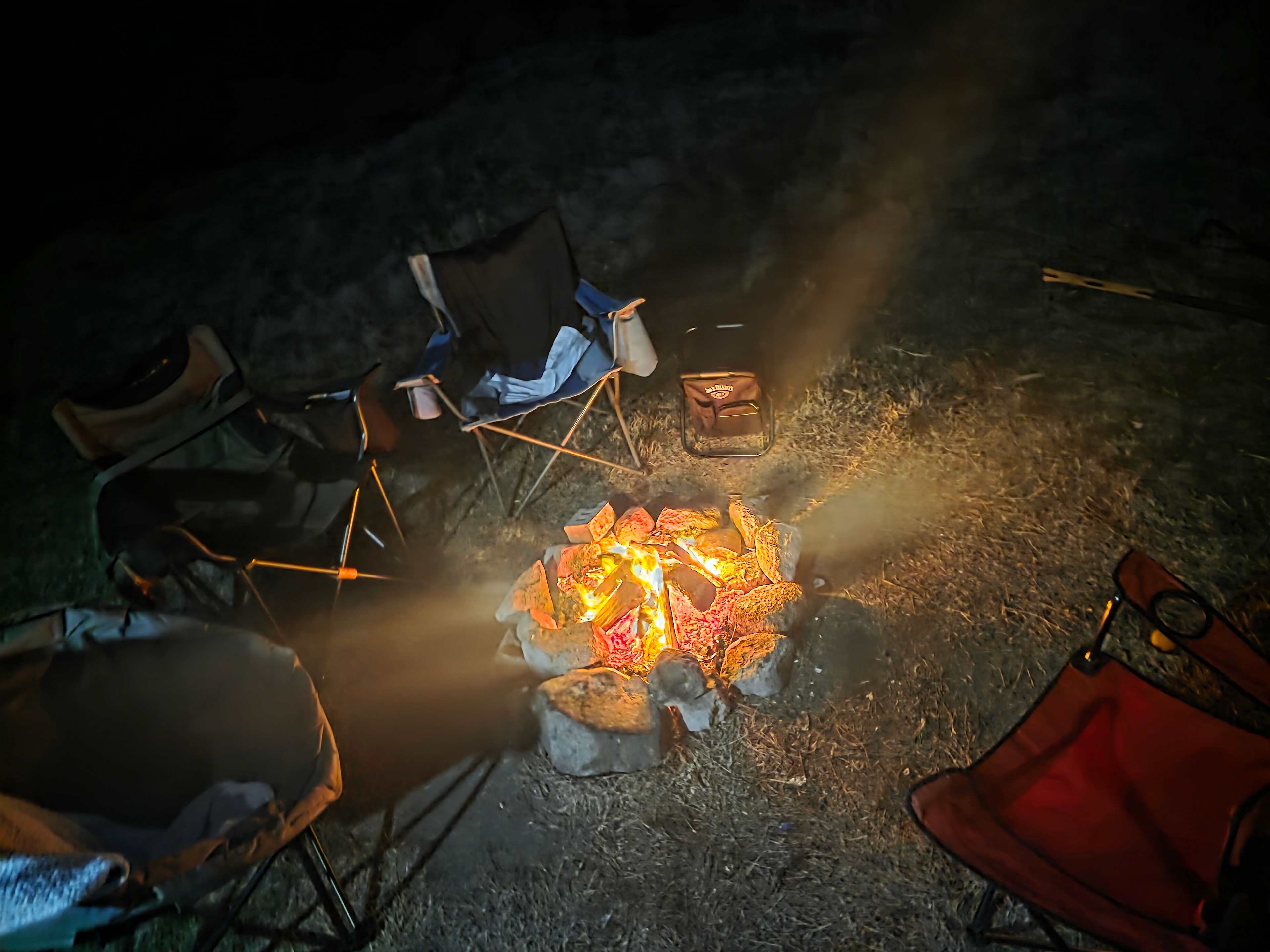 Glenroy Cottages and Camping