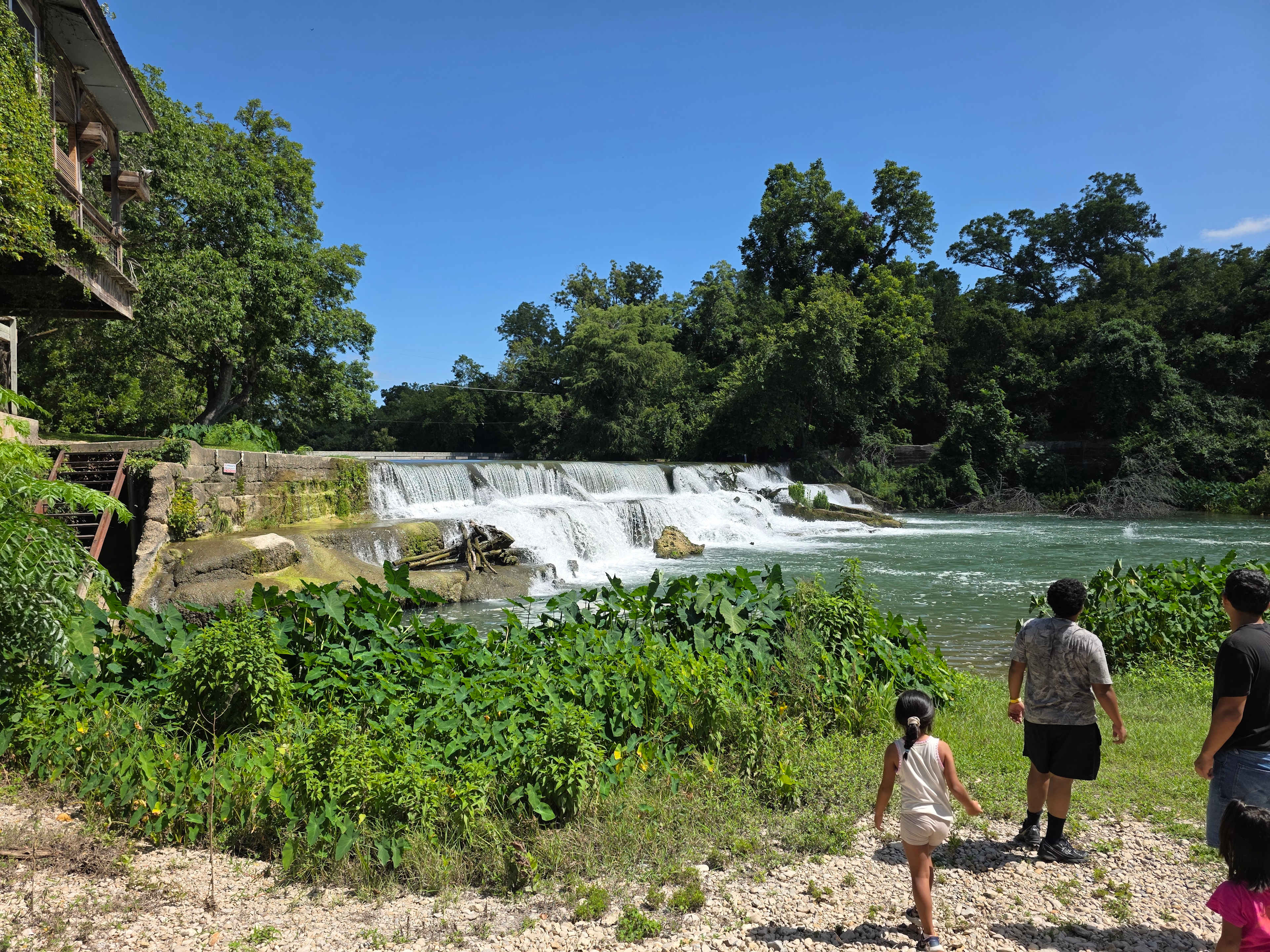 The Best Dam Spot