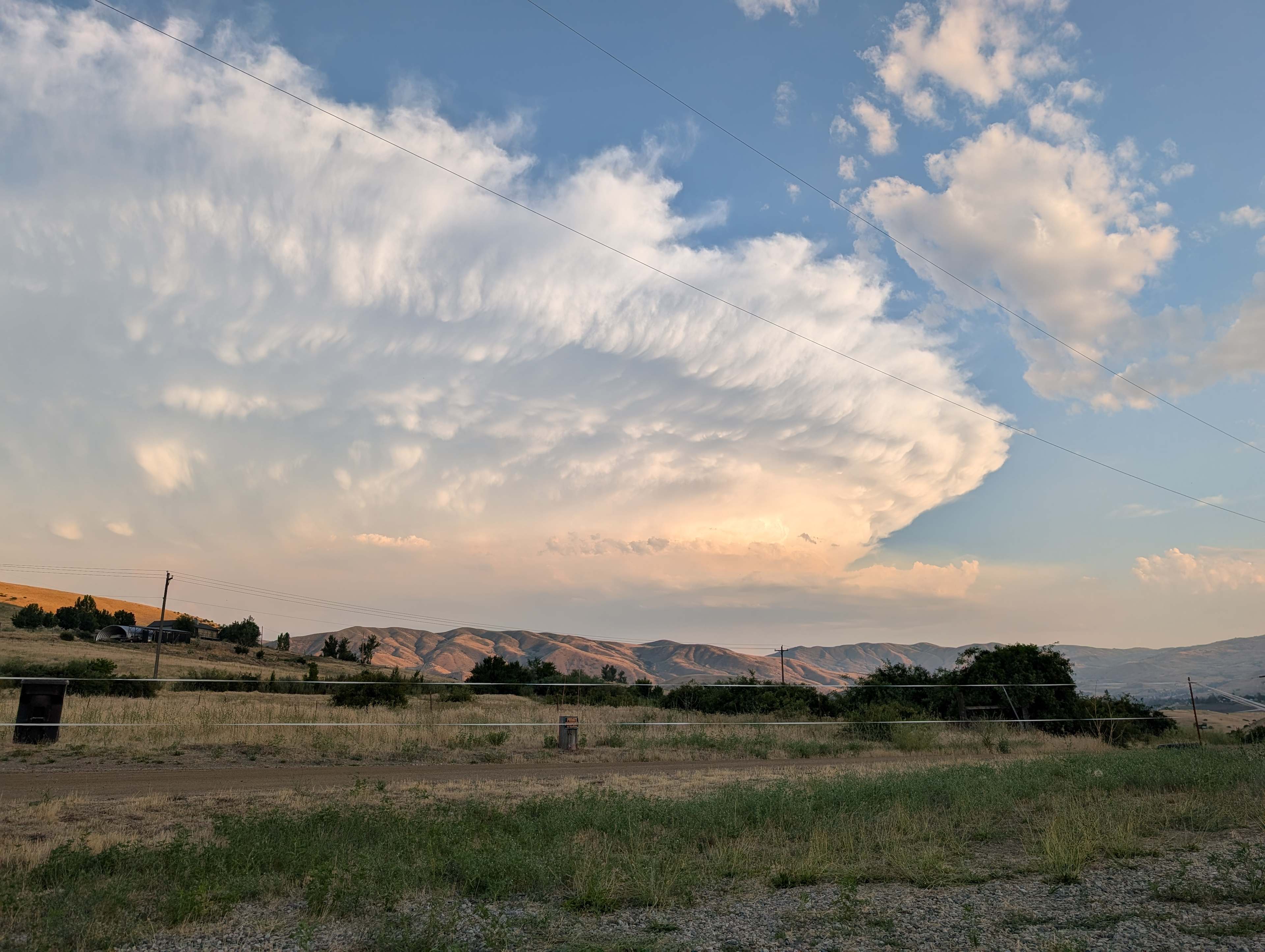 BIG sky beauty over our "Top Bunk" campsite.