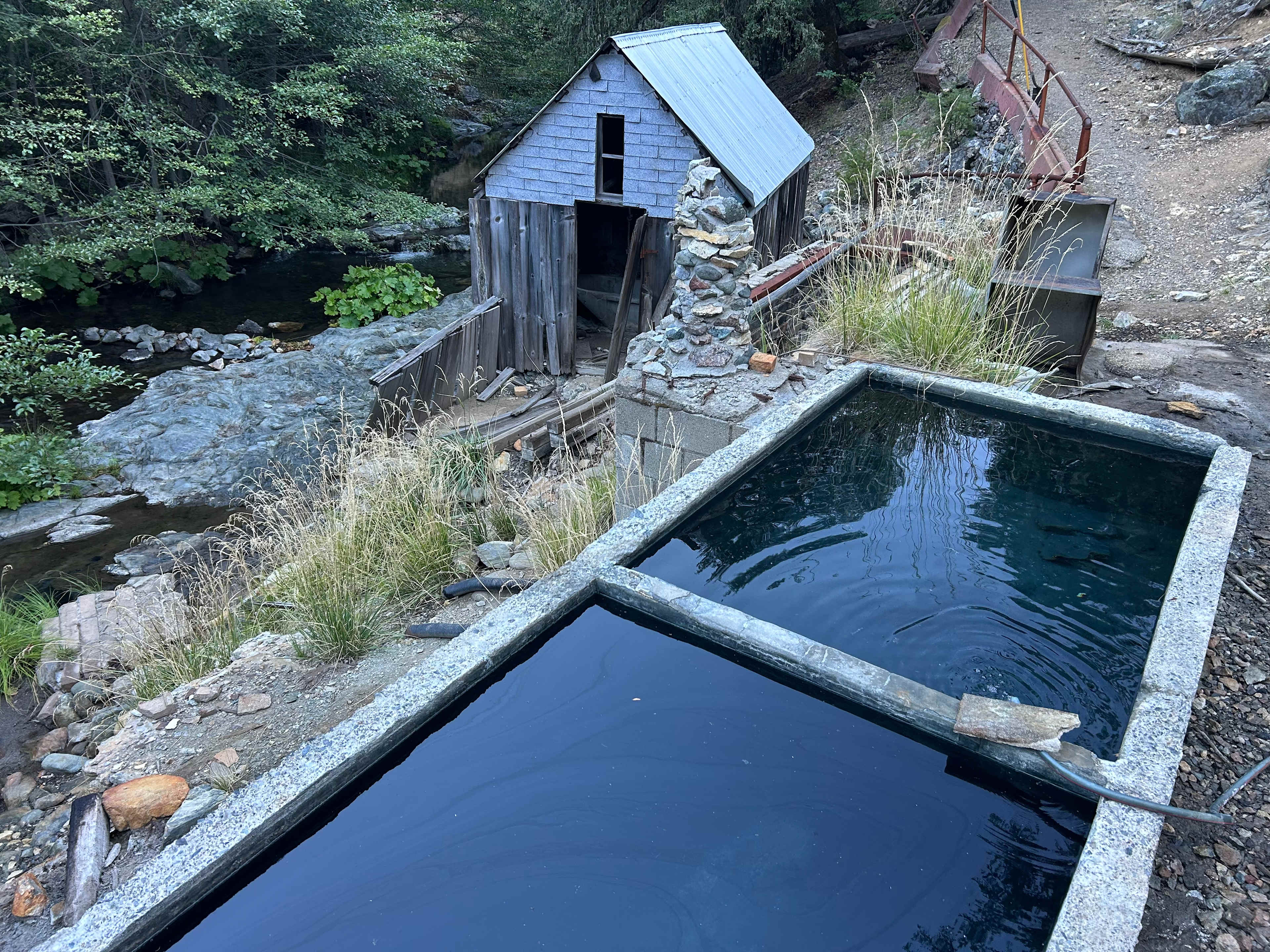 Mineral springs soaking tubs