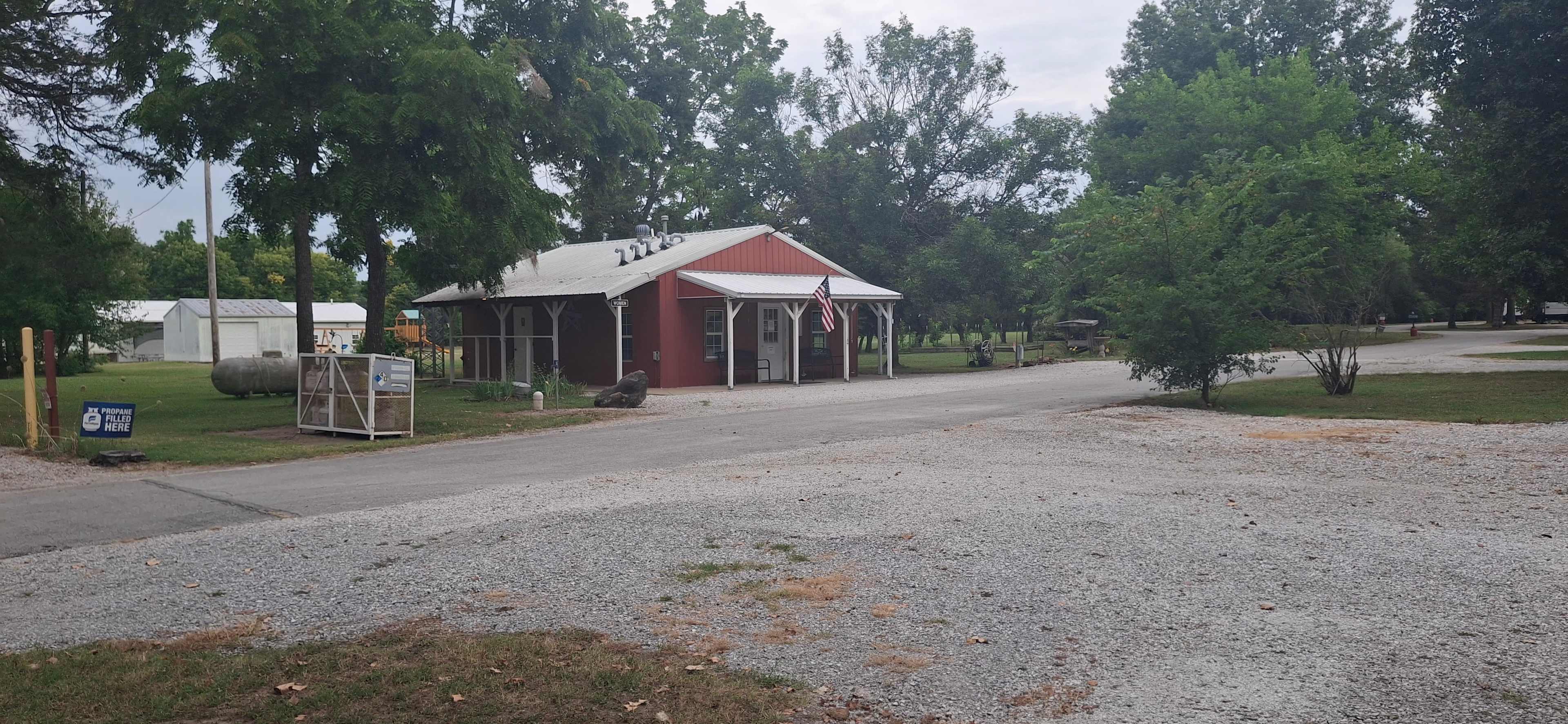 Big Red Barn RV Park
