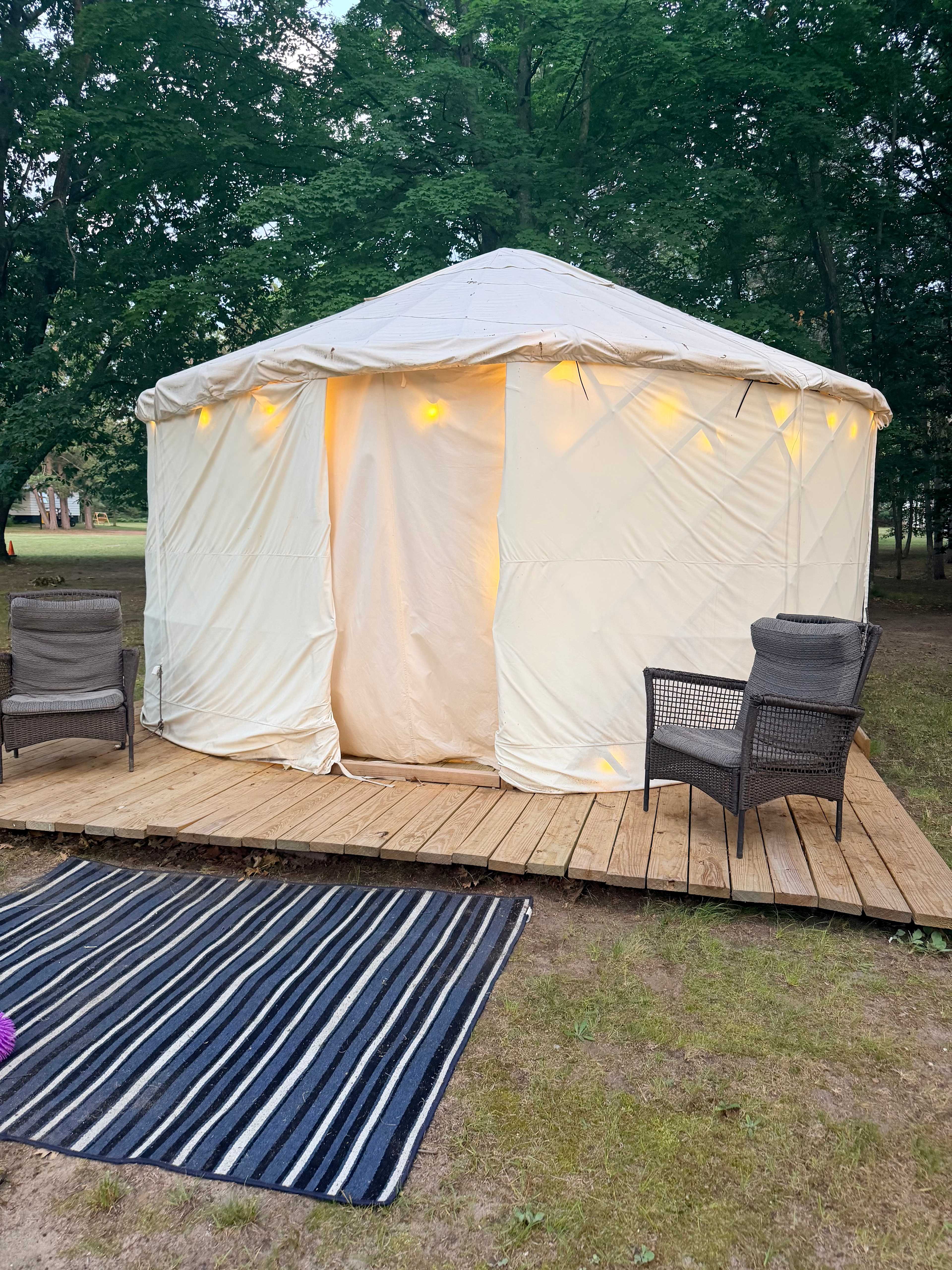 Gray's Riverside Camp