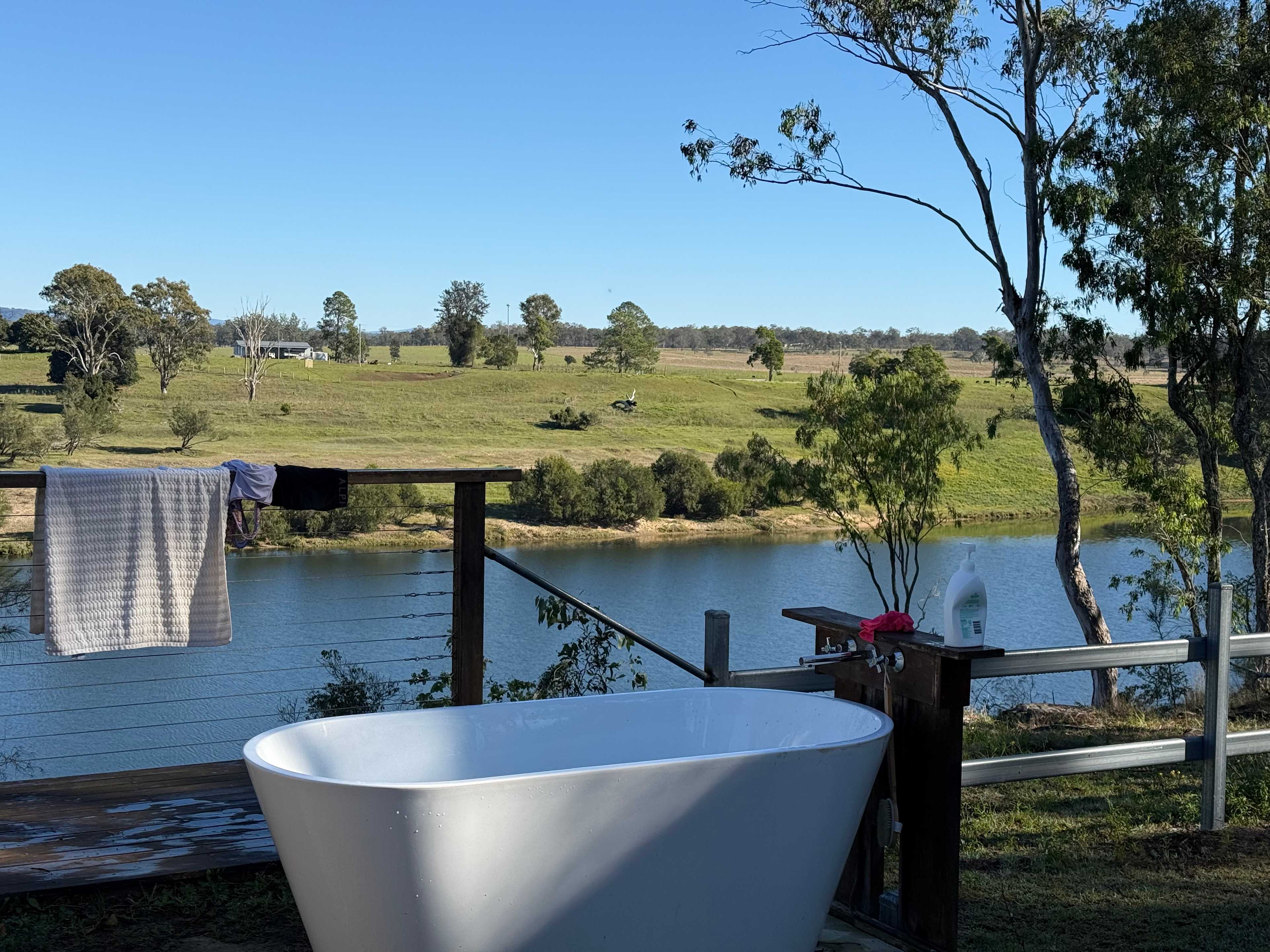 Clarence Riverview Lodge Glamping