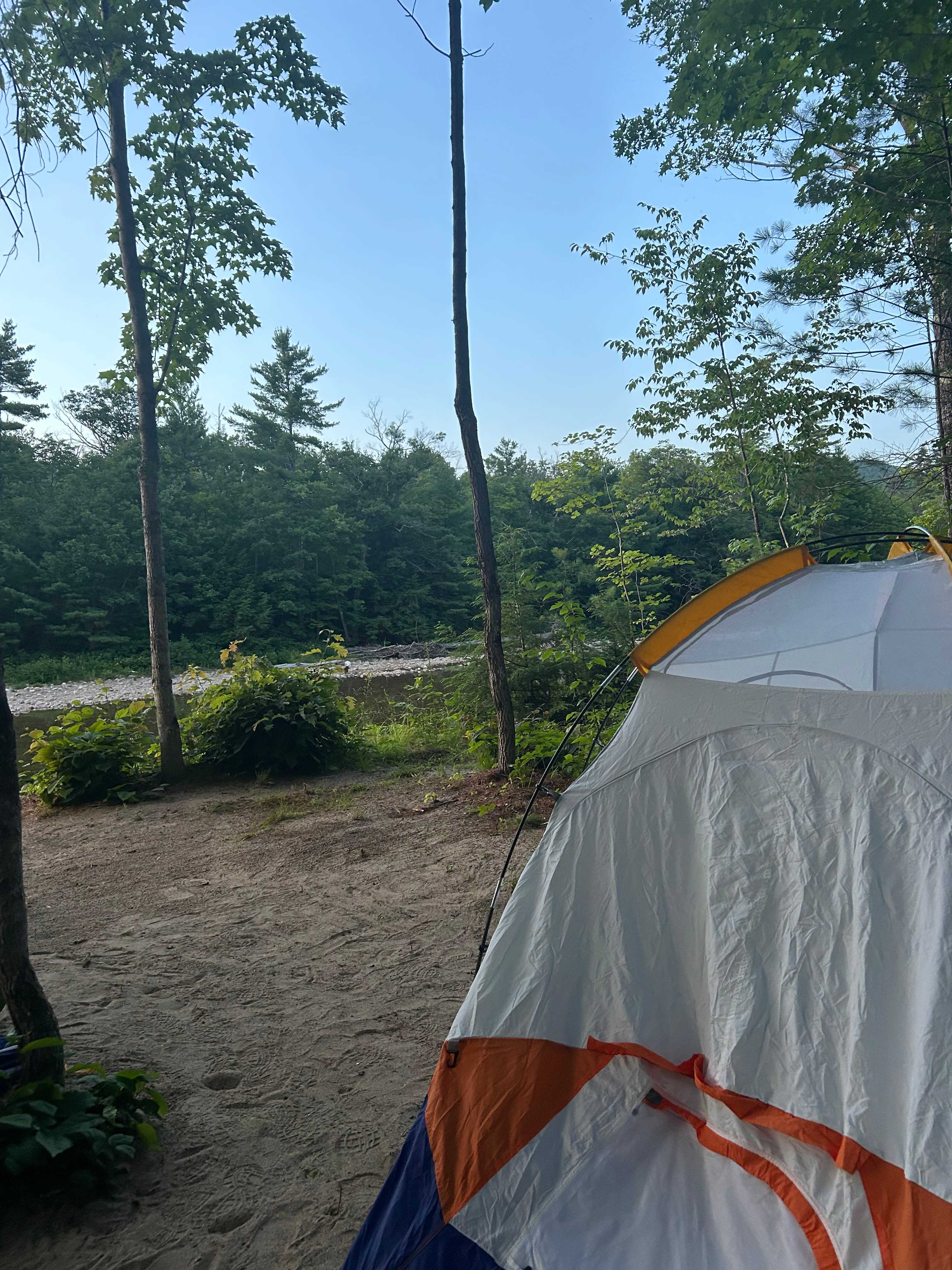 Waterfront Quiet Overnight Stays