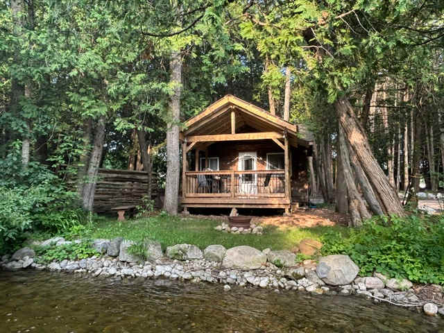 Riverside Resort and Bistro