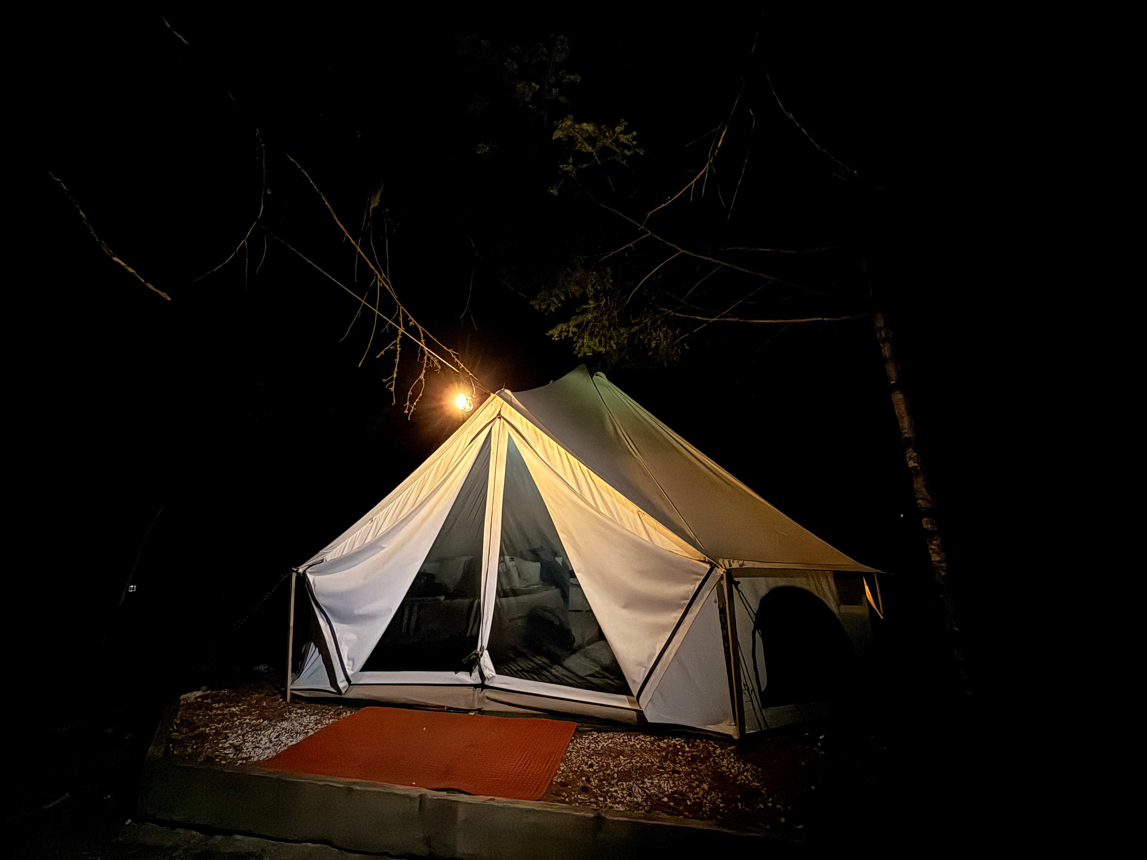 Graham Cracker Cabin and Campsites