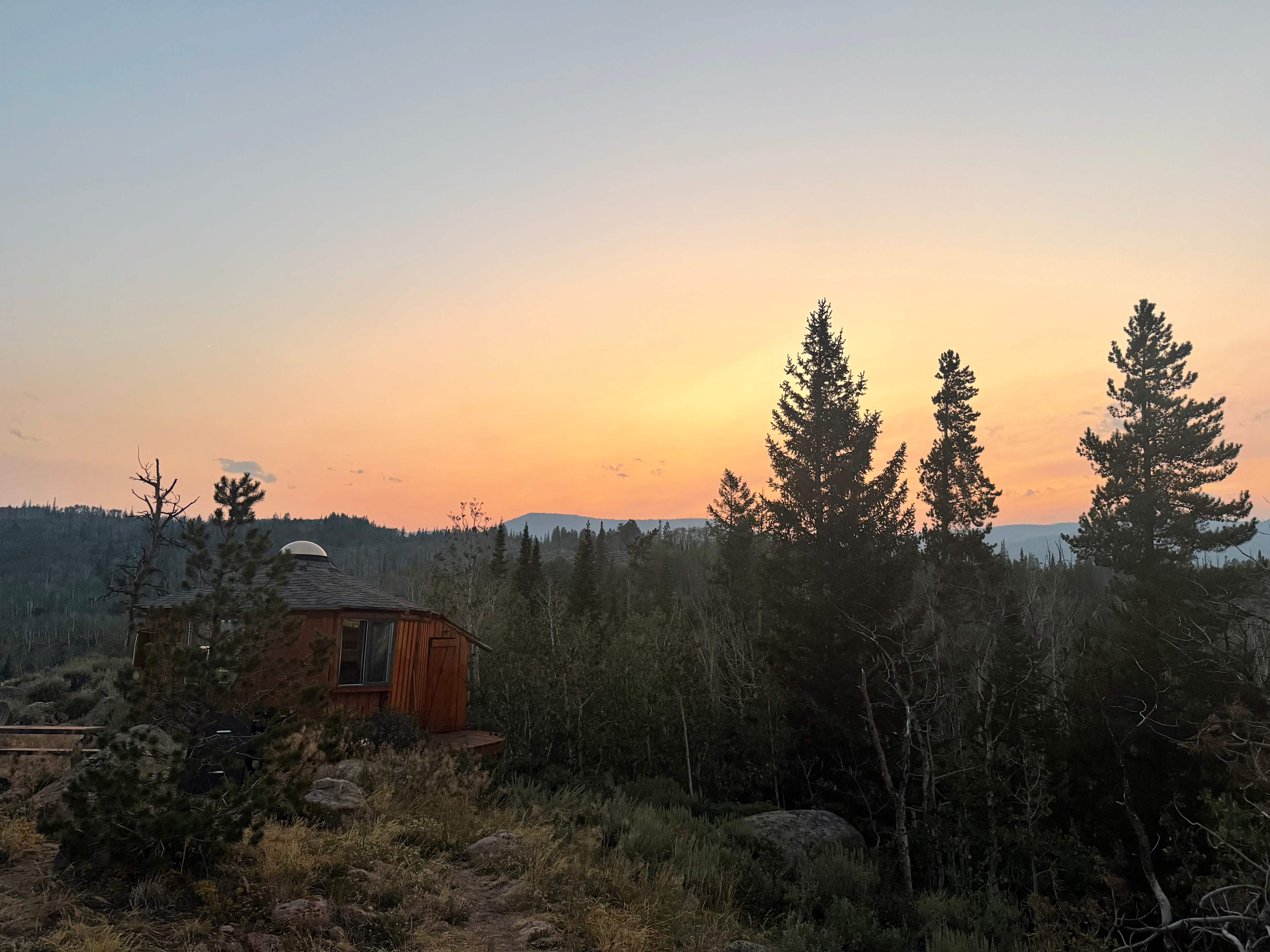 22 West Cabins & Recreation
