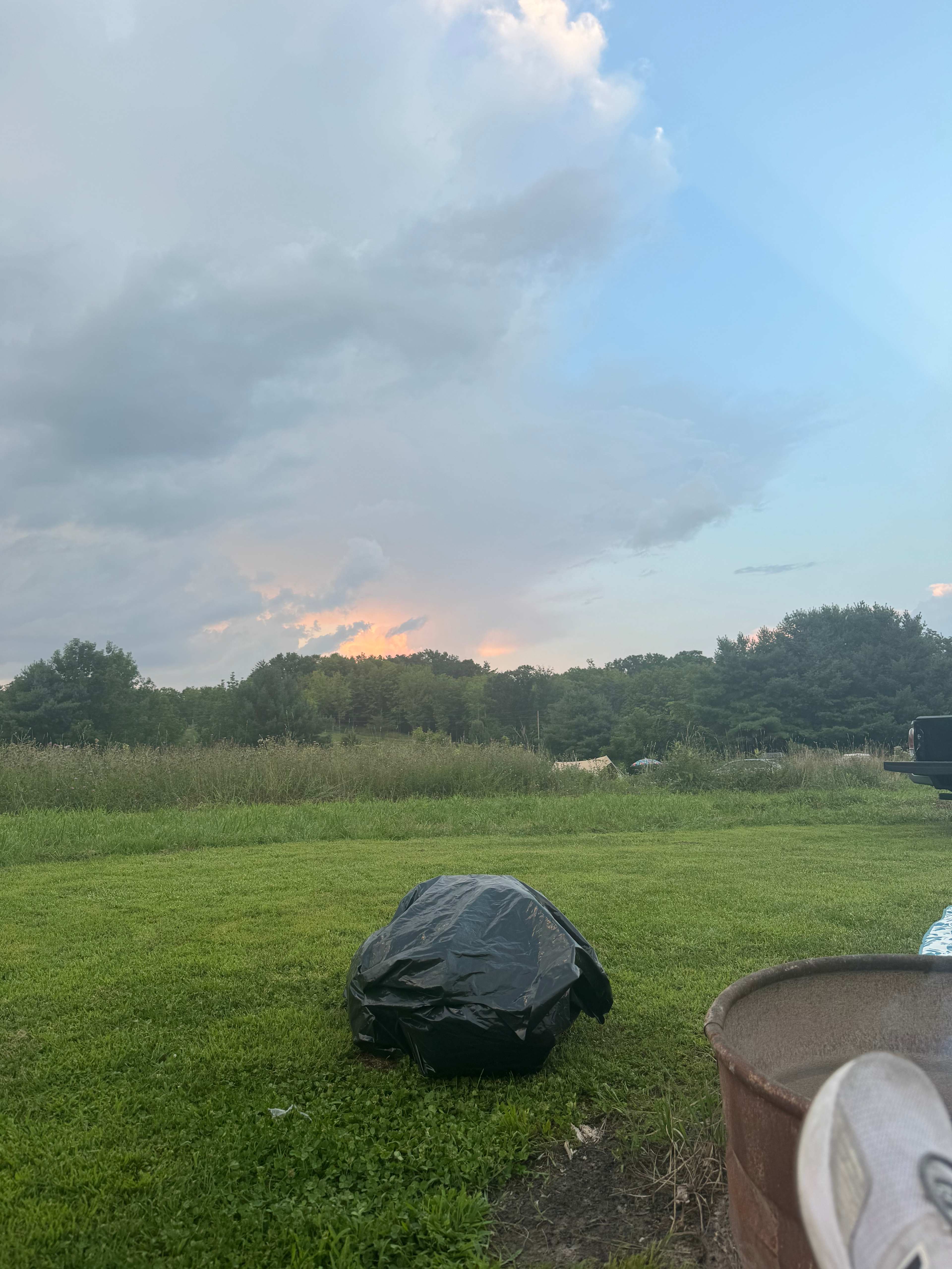 Gunx Camping On A Horse Farm!