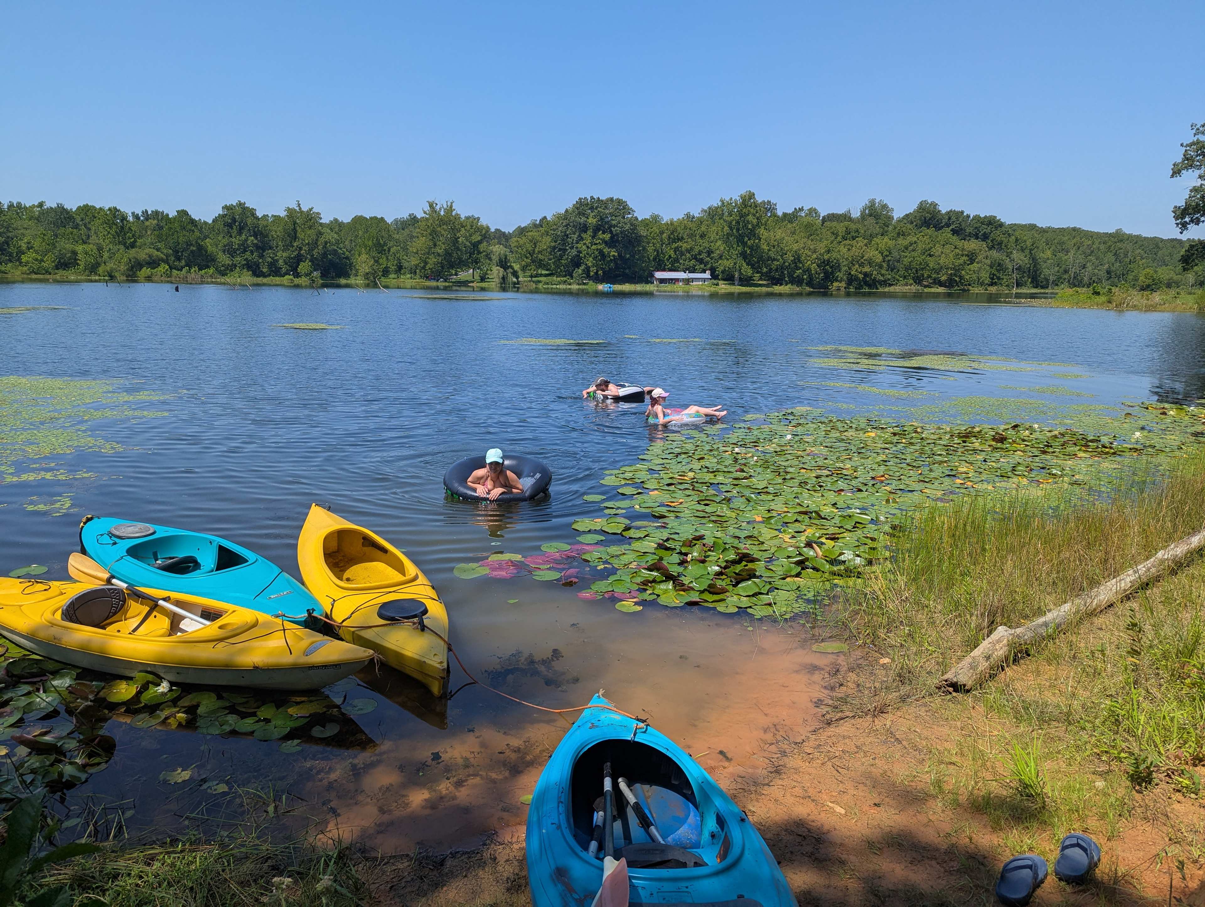 Private Lakefront Camp Free Kayaks