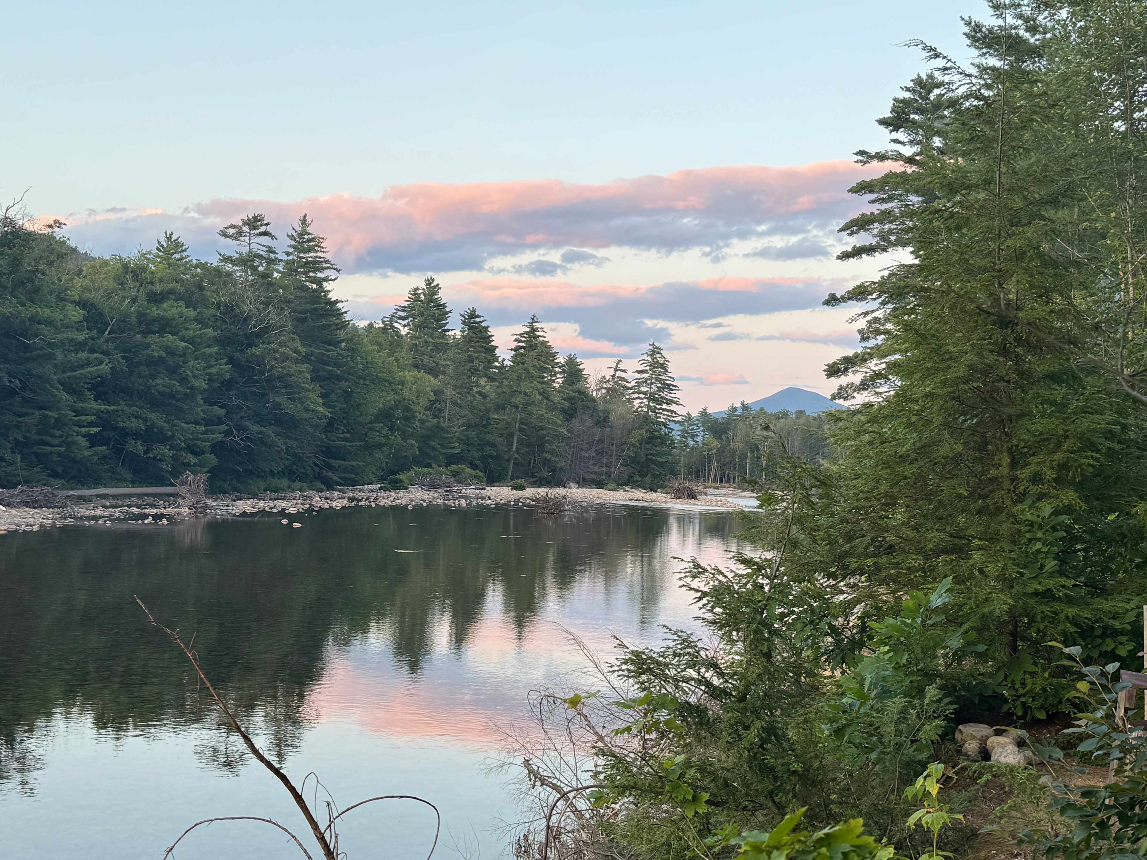 Waterfront Quiet Overnight Stays