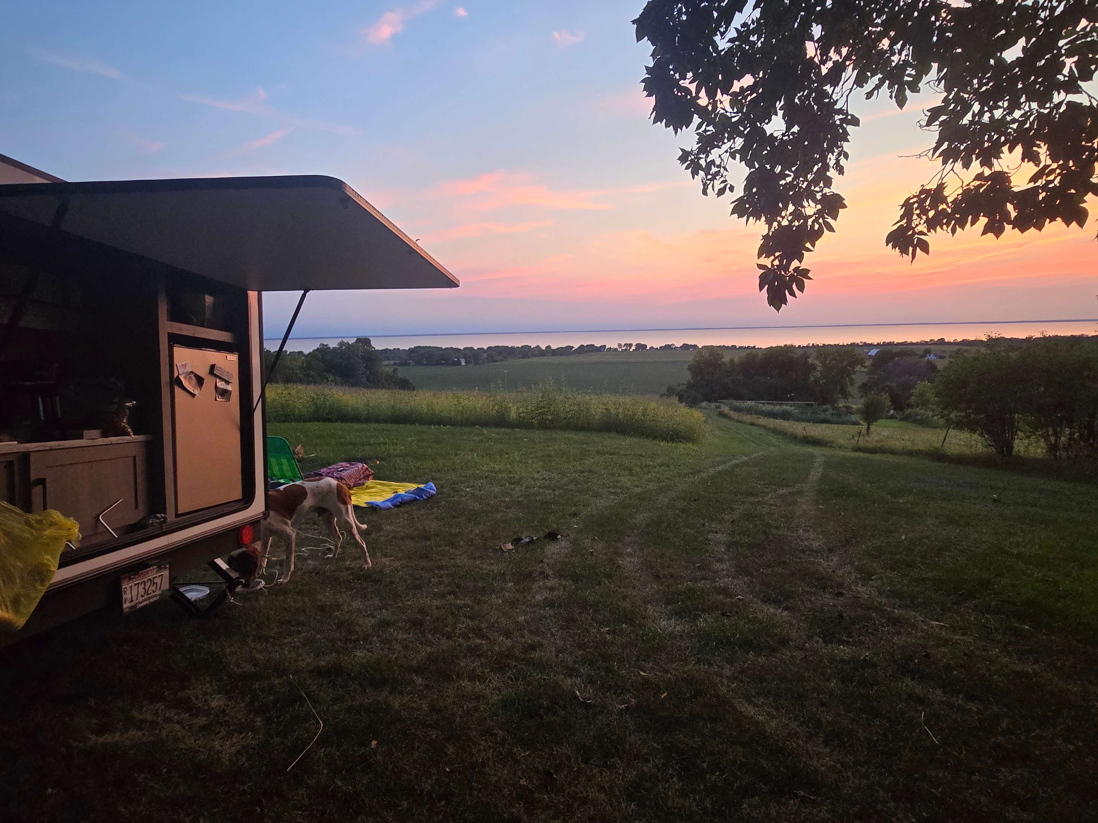 Leon's Lakeview Campground