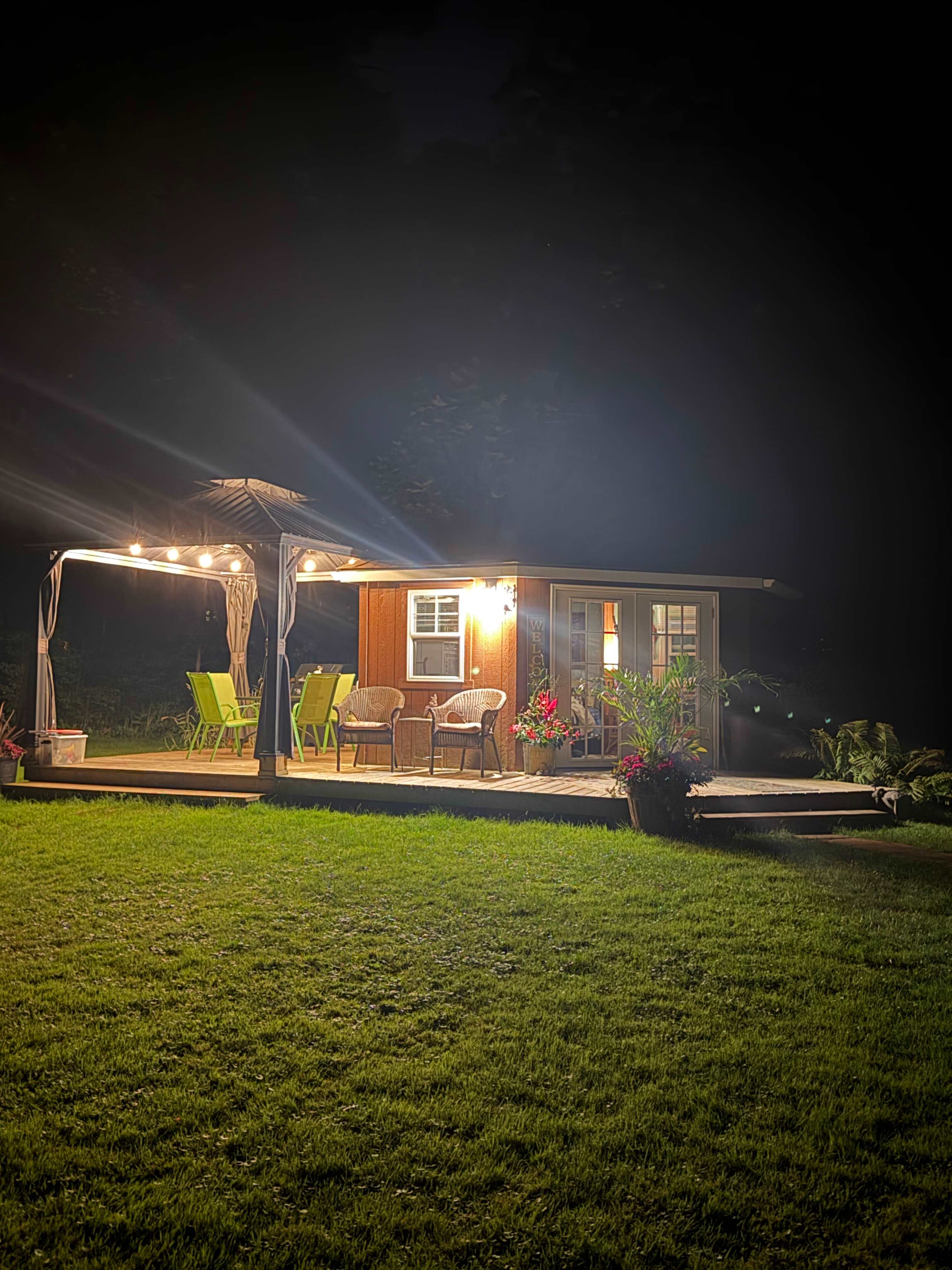 Cabin close to Lake Erie and trails