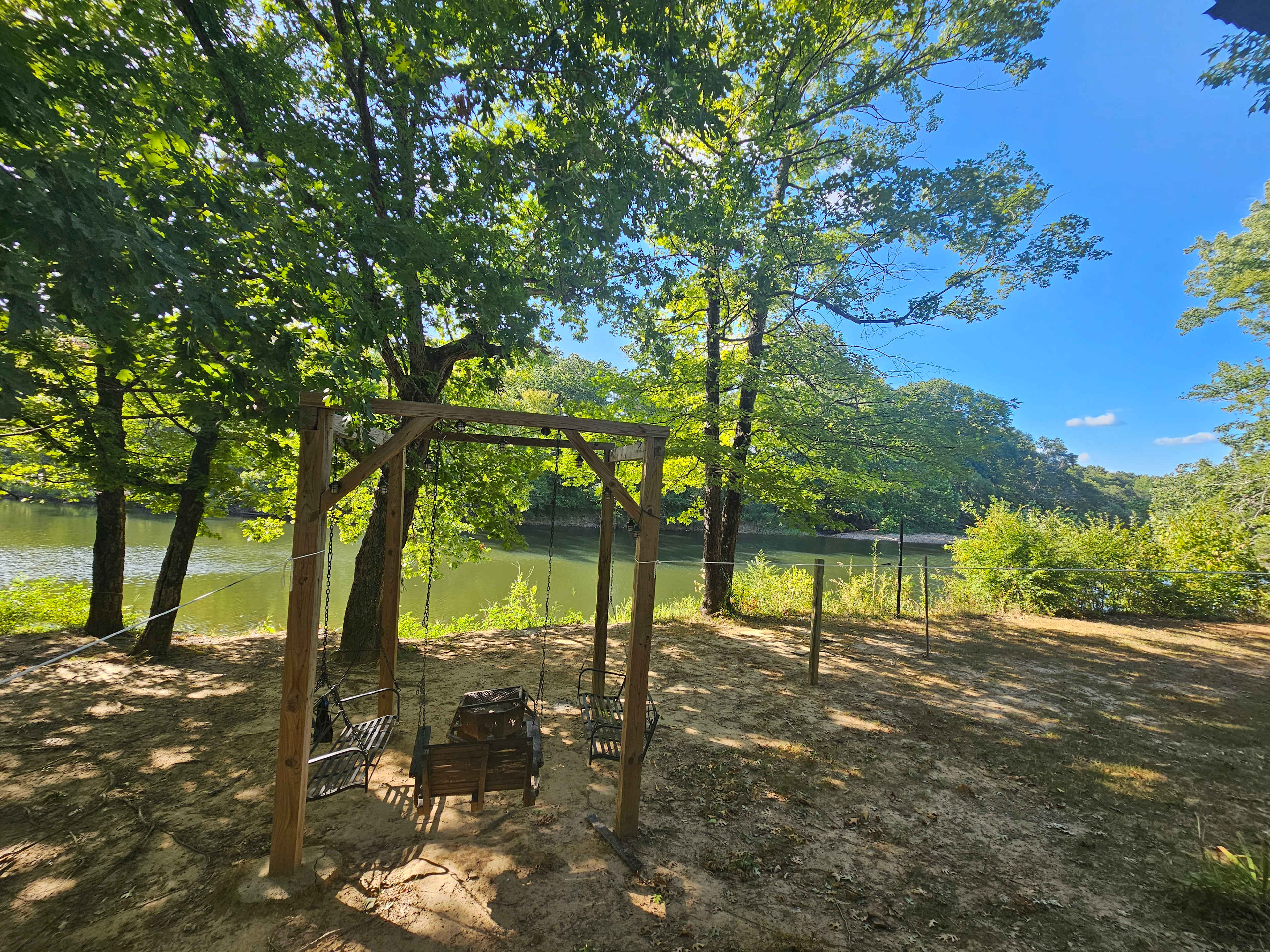 Yearling Ridge Riverfront Camp