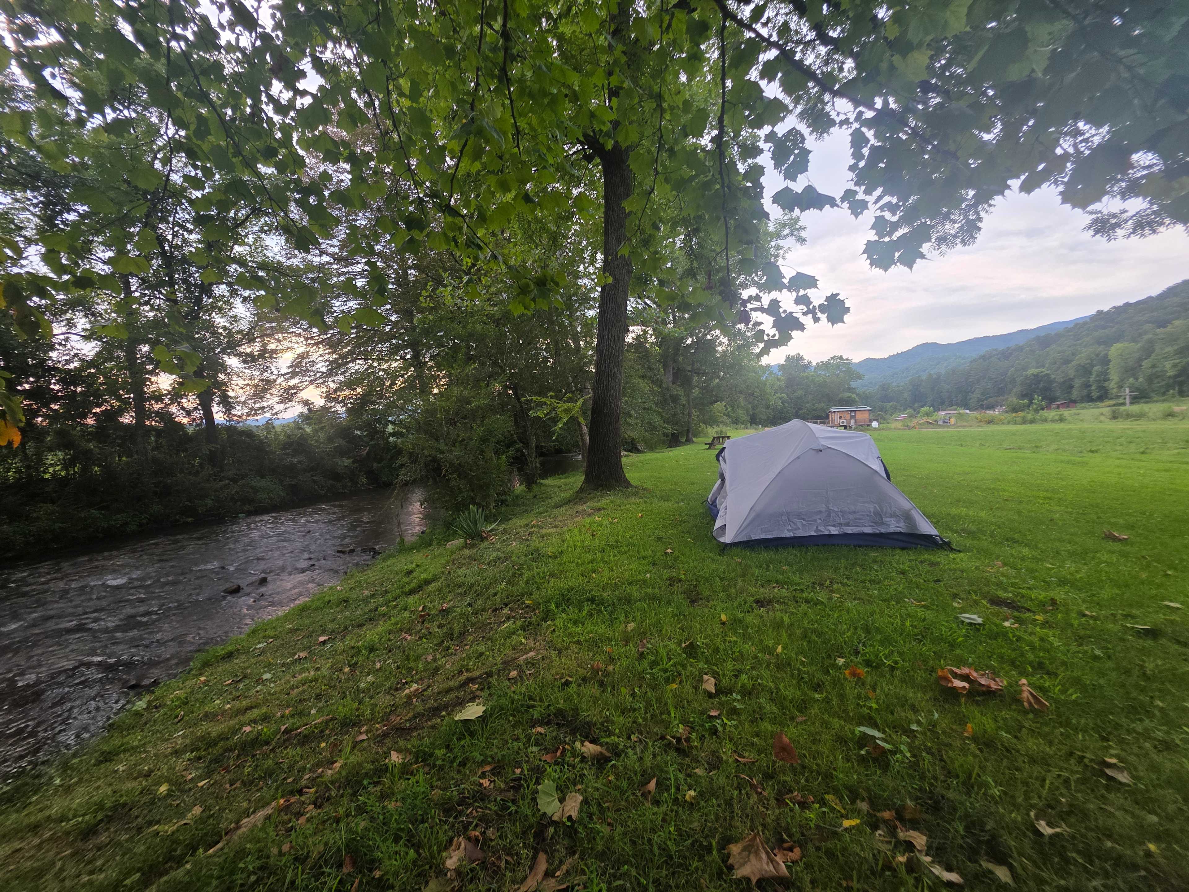 Mountain Riders Riverfront Camping