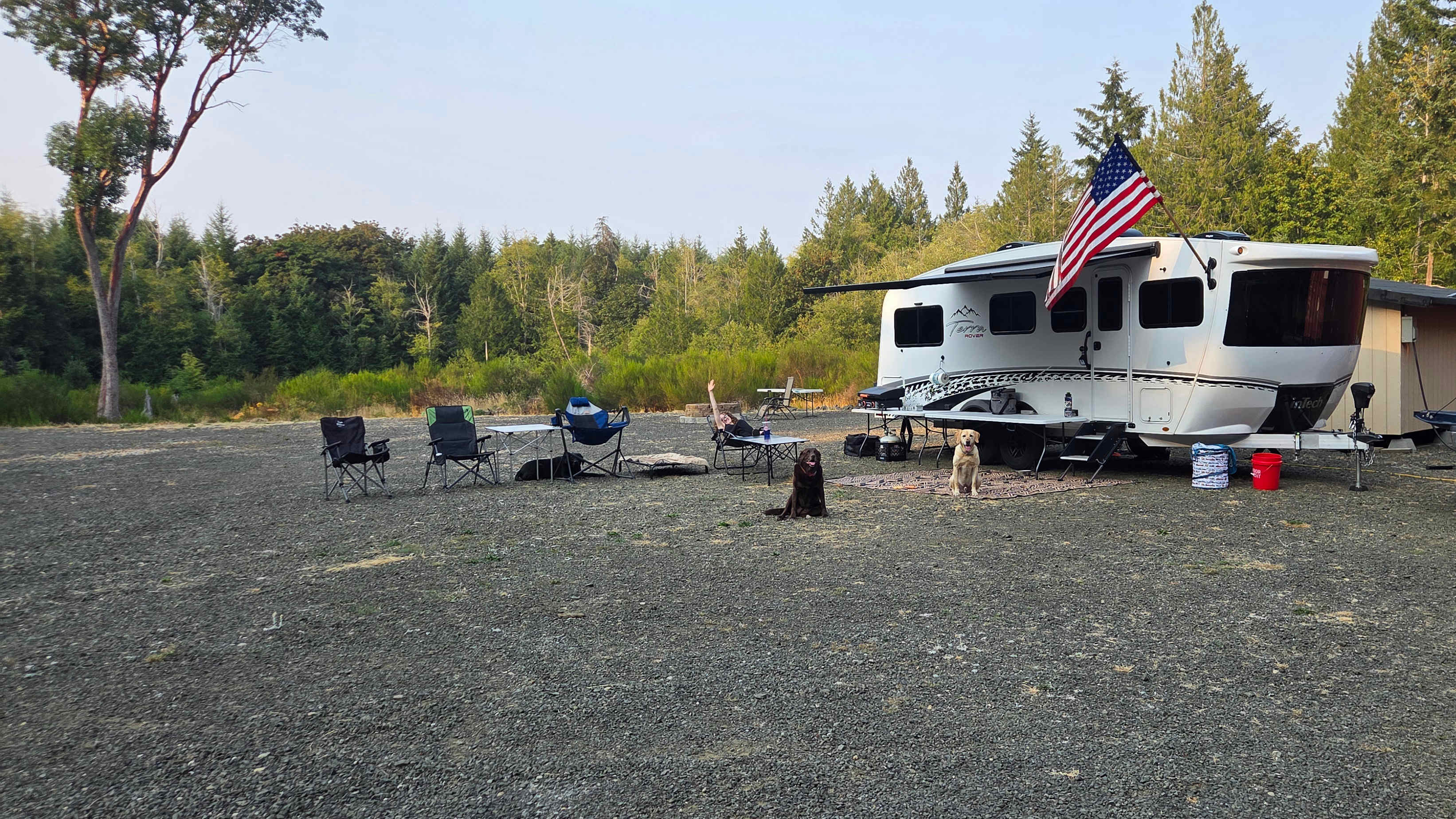 Harstine Island Retreat - Cabin + RV Ready/Tent Site W/Honey Bucket