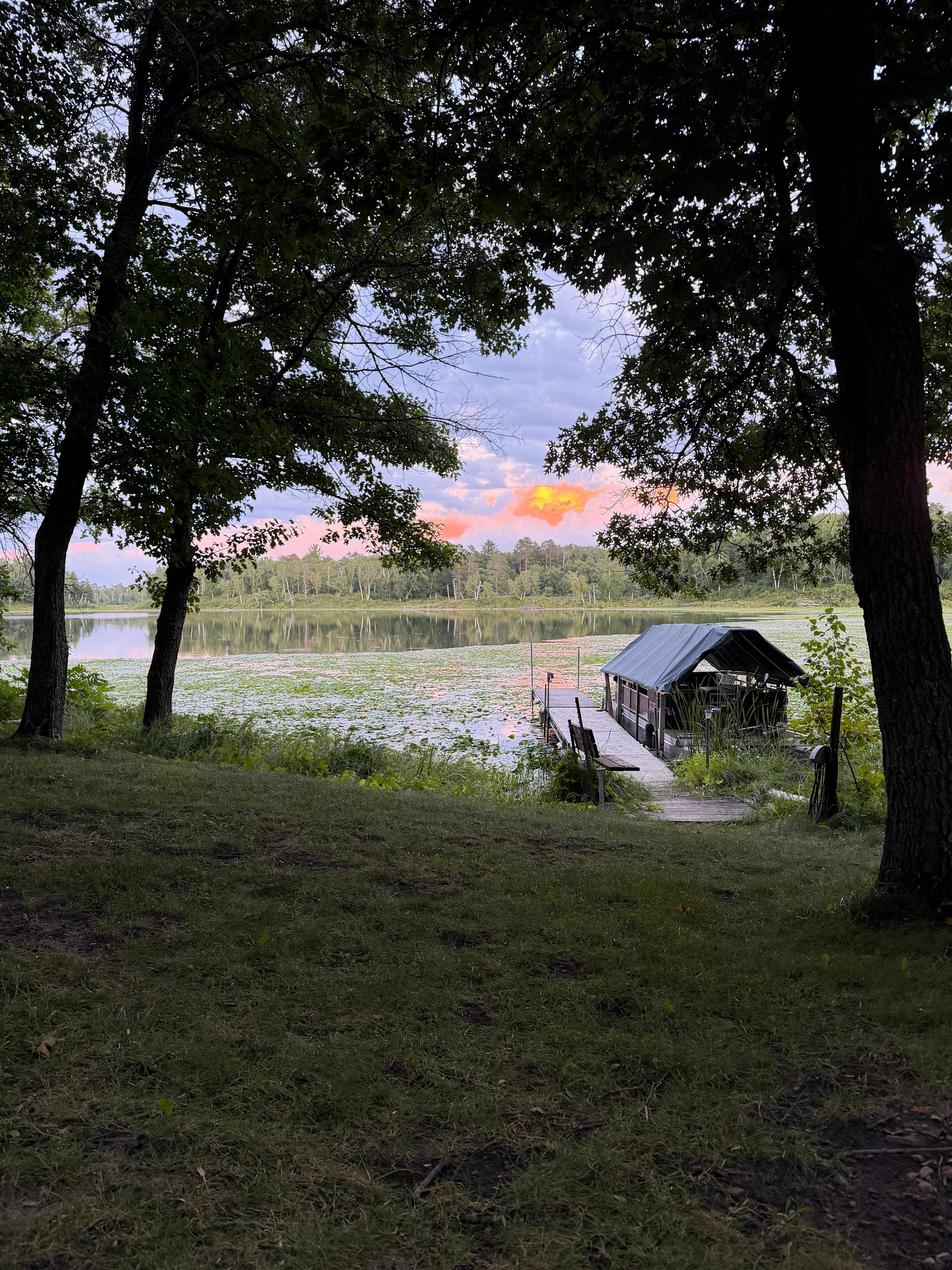 Paul’s Lakeside Cottage