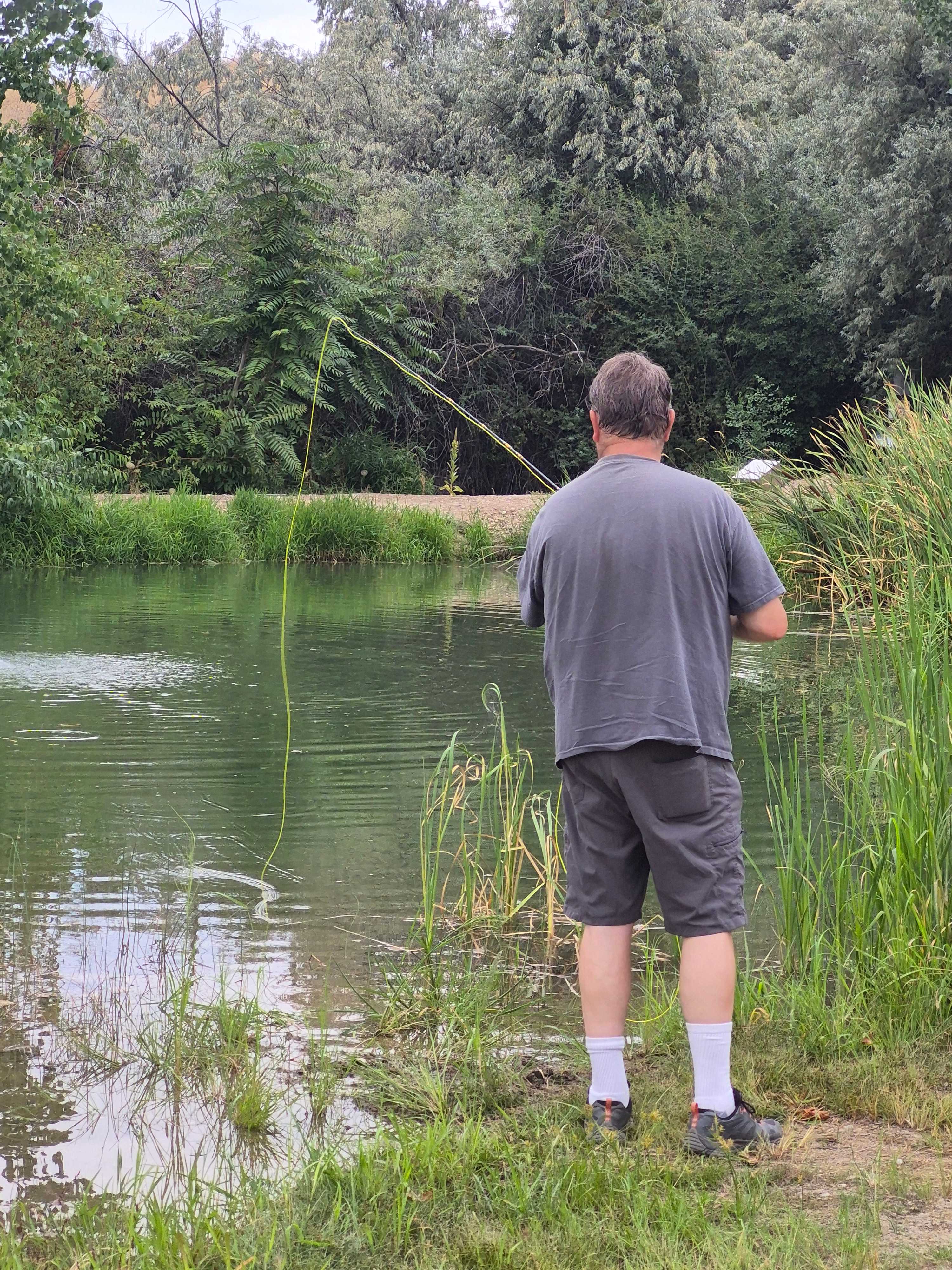 Fly fishing 
