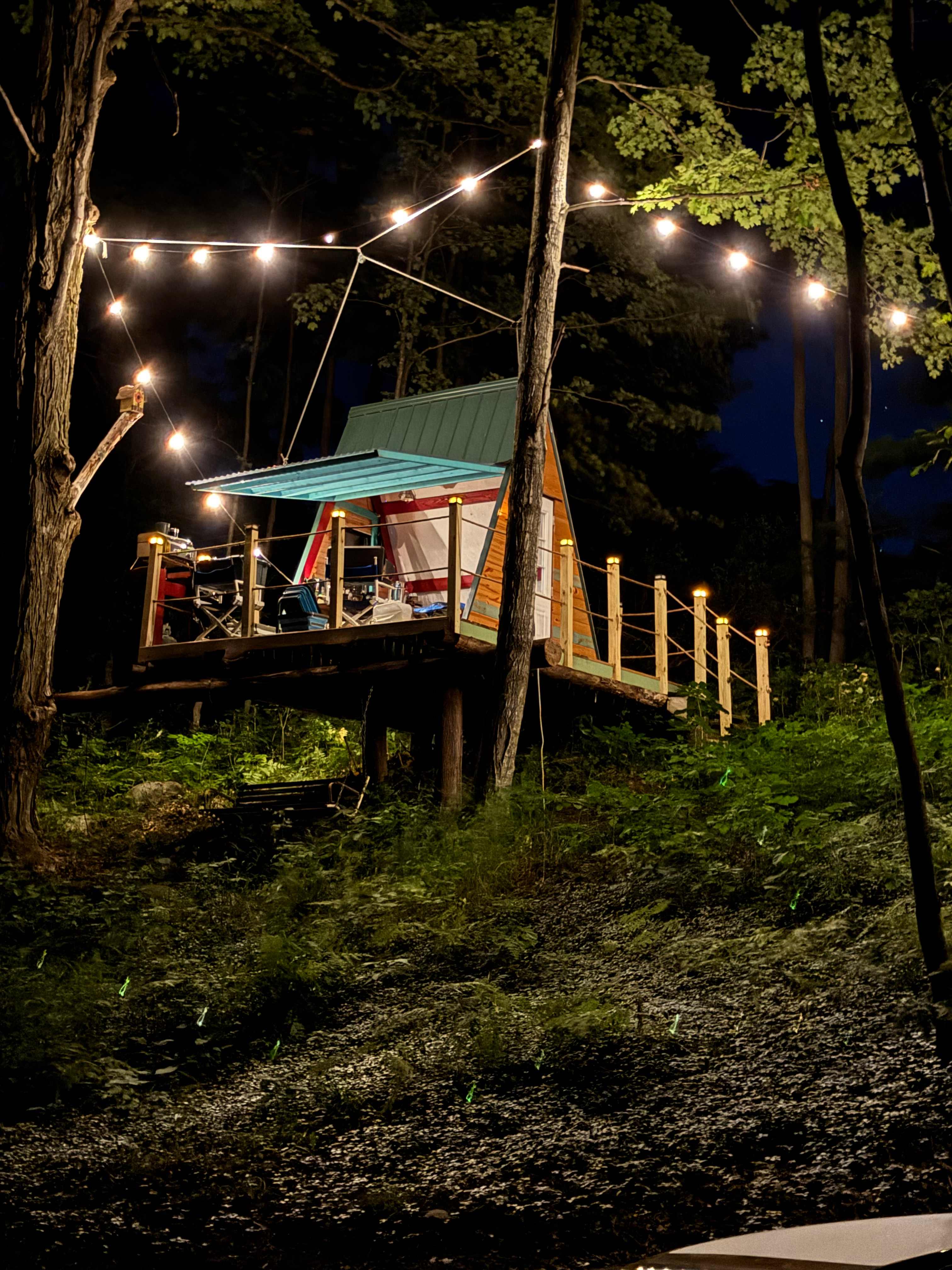 Schoolie Bus Camp & Camping Area
