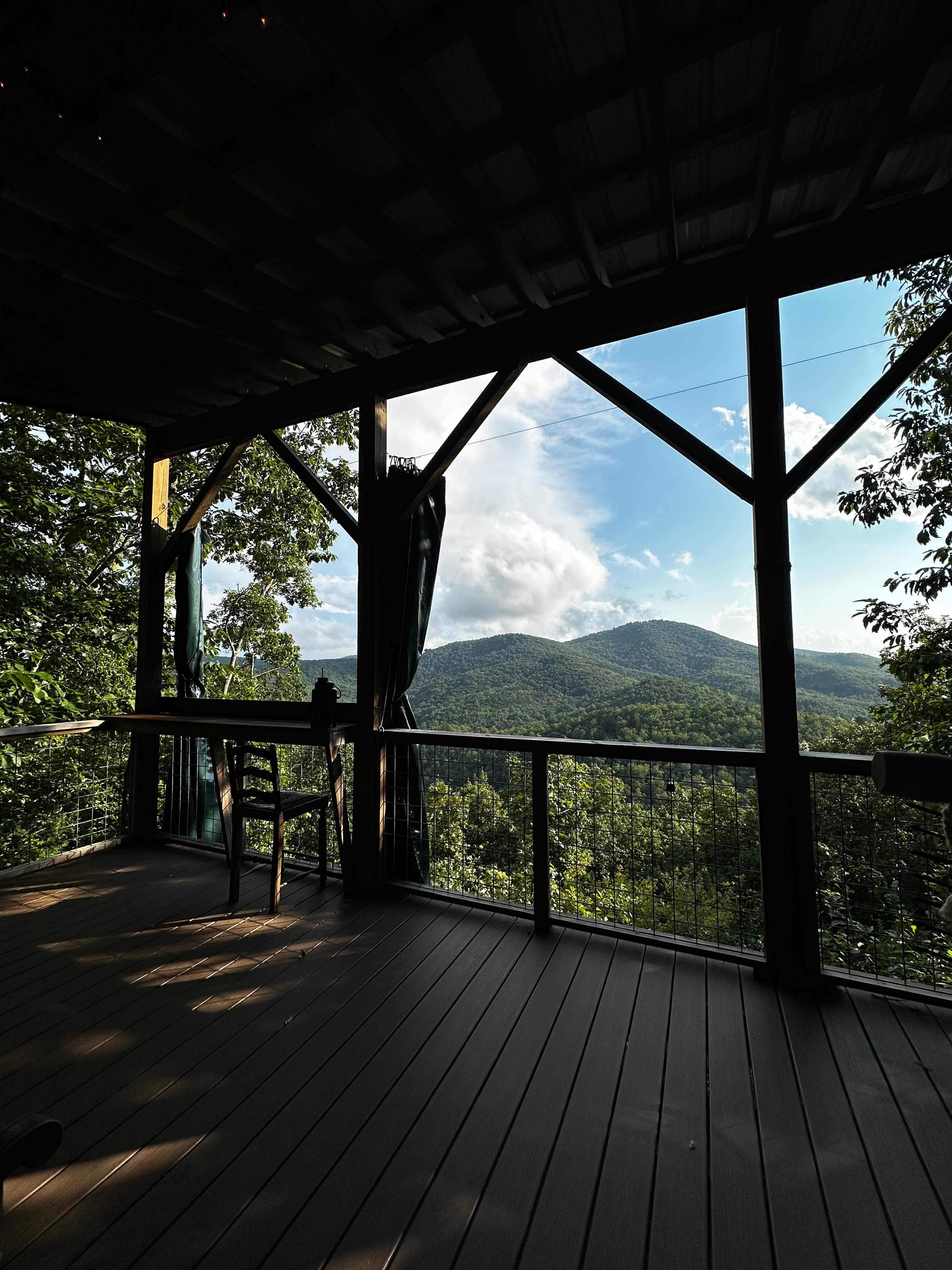 Above the Fray Glamping, Black Mtn.