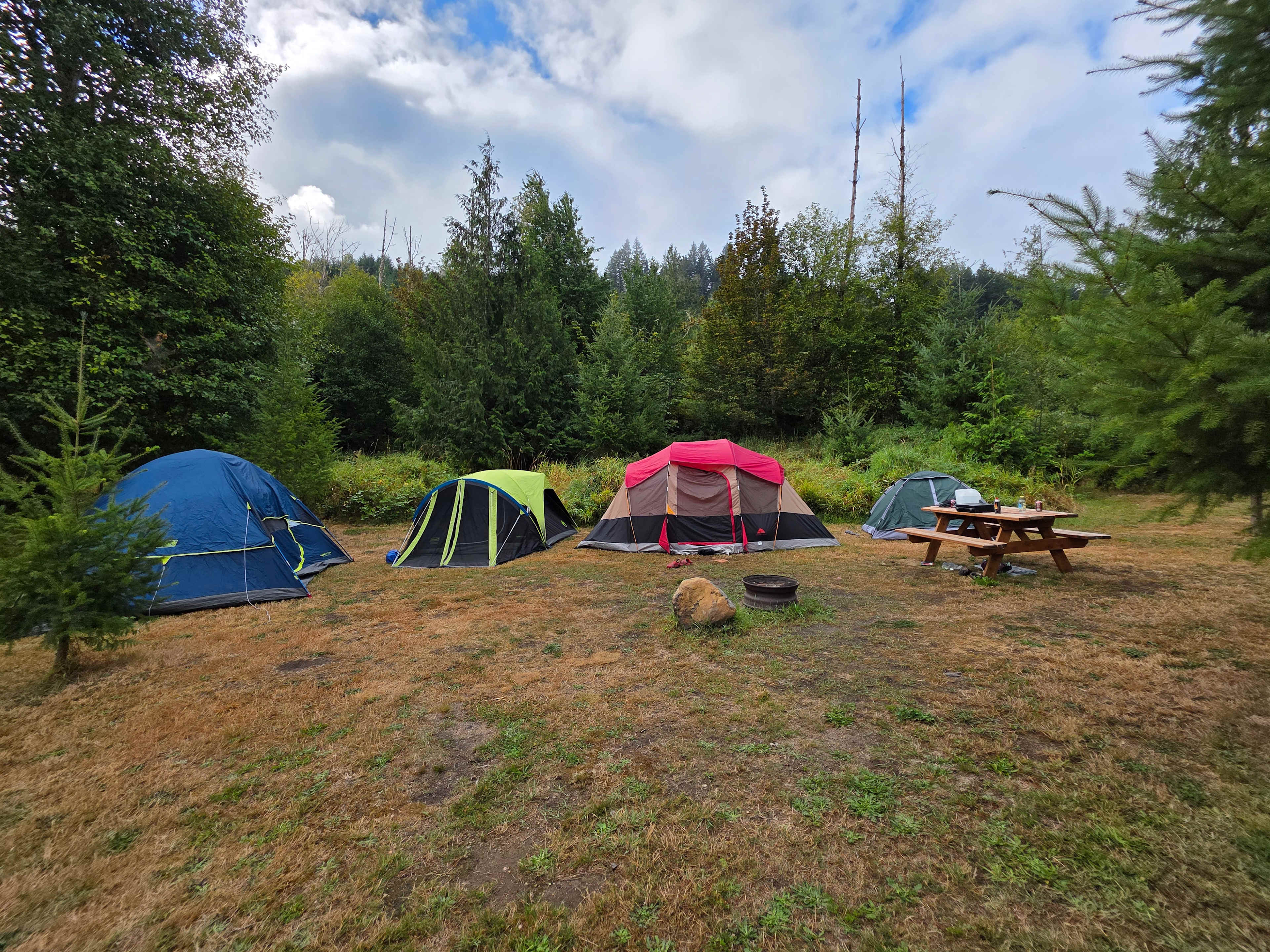 Spacious campsite 