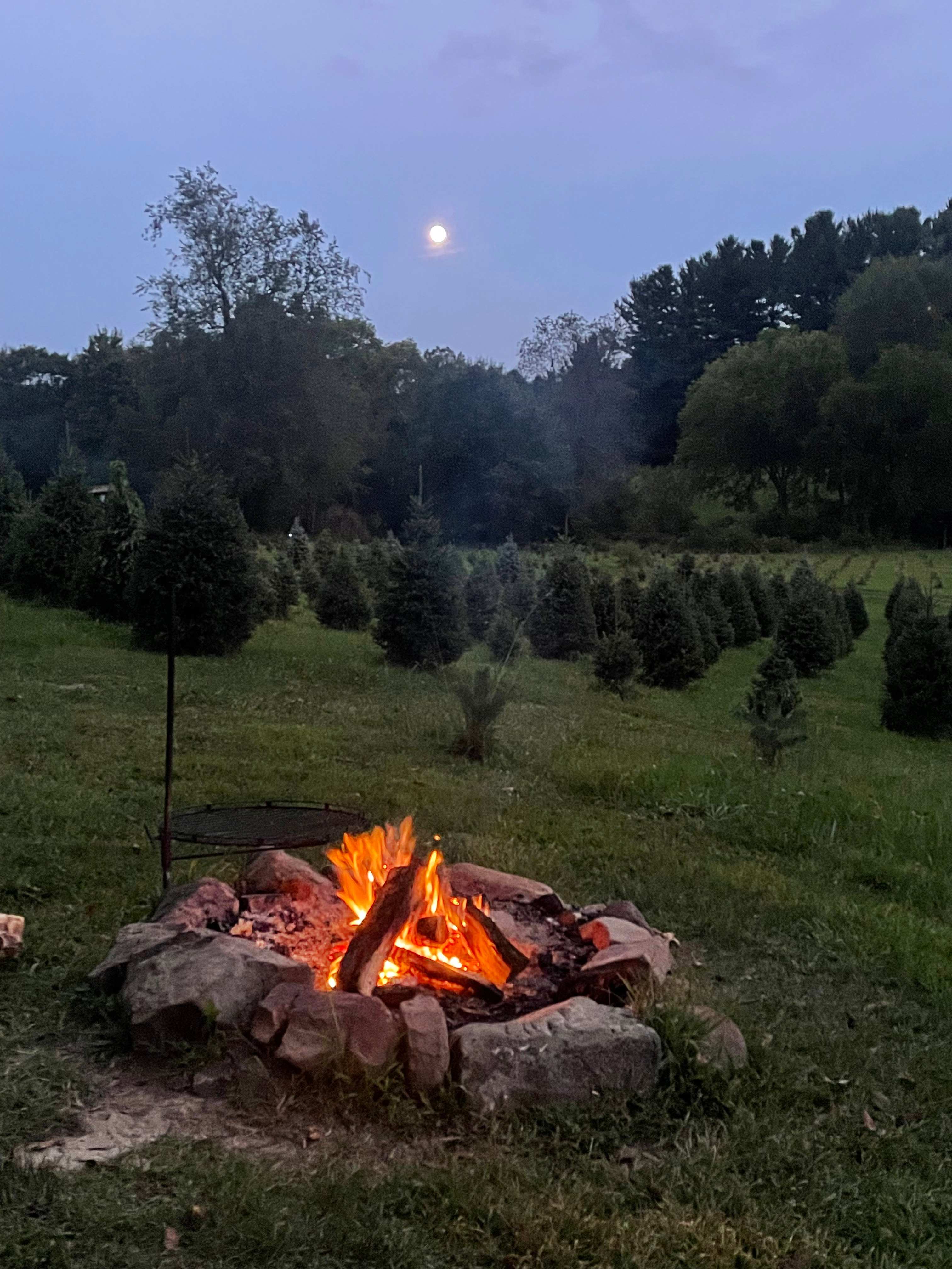 Sturgeon moon rising