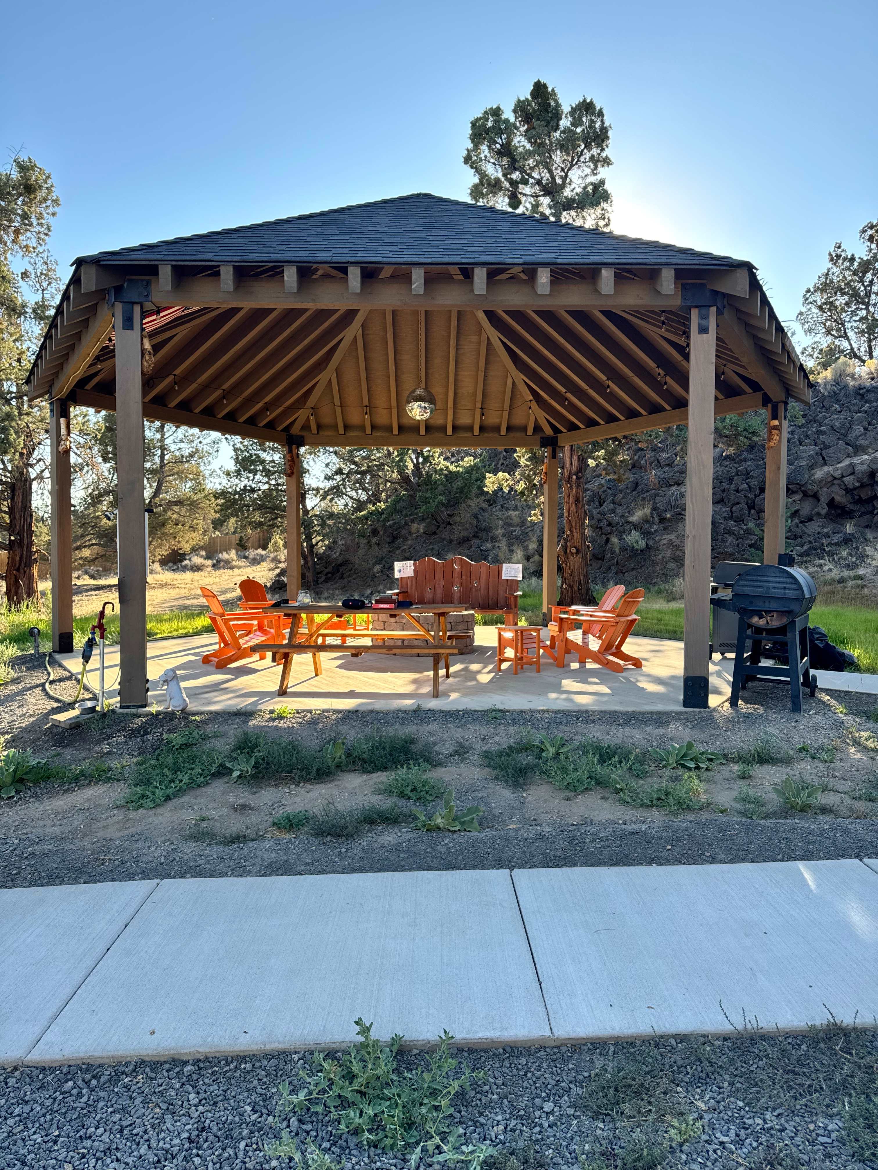 Group area with gas firepit
