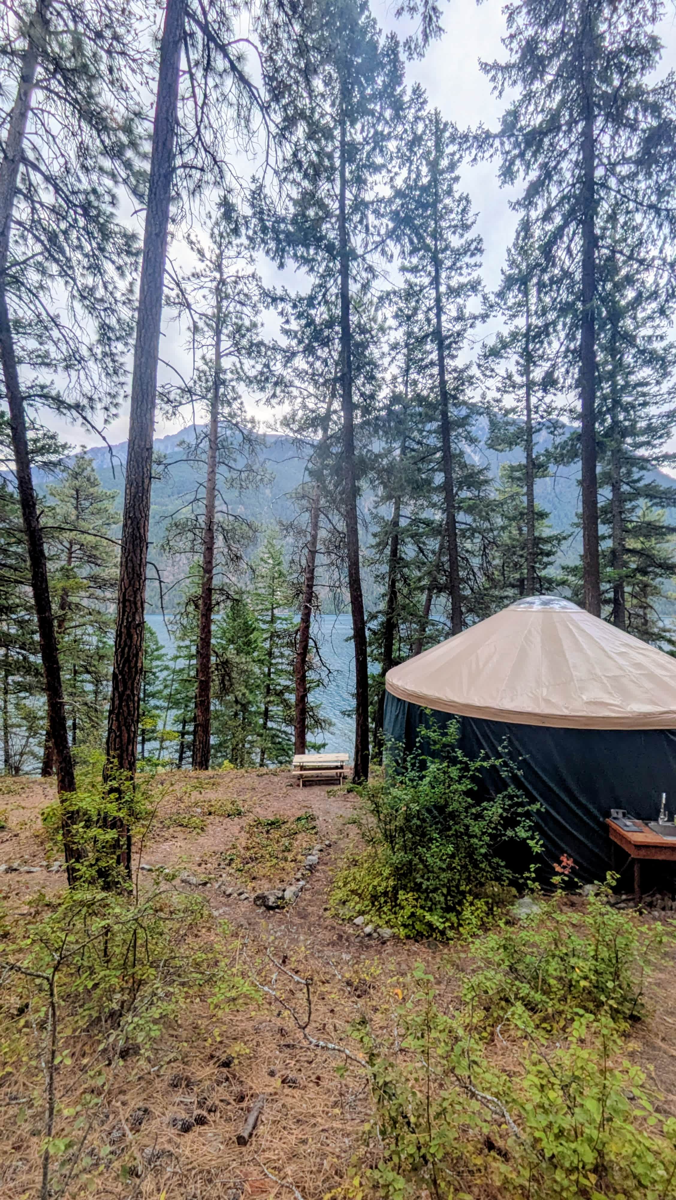 Lake Glamping with Beach and Sauna