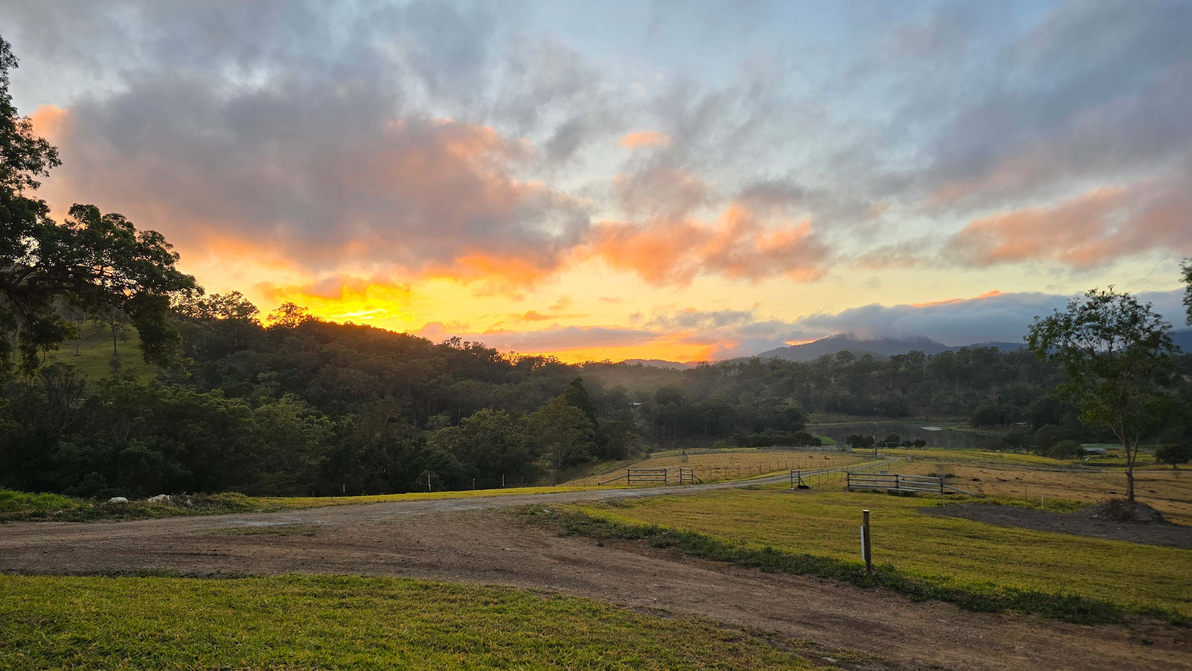 Wallaby Downs ~ Glamping Escape
