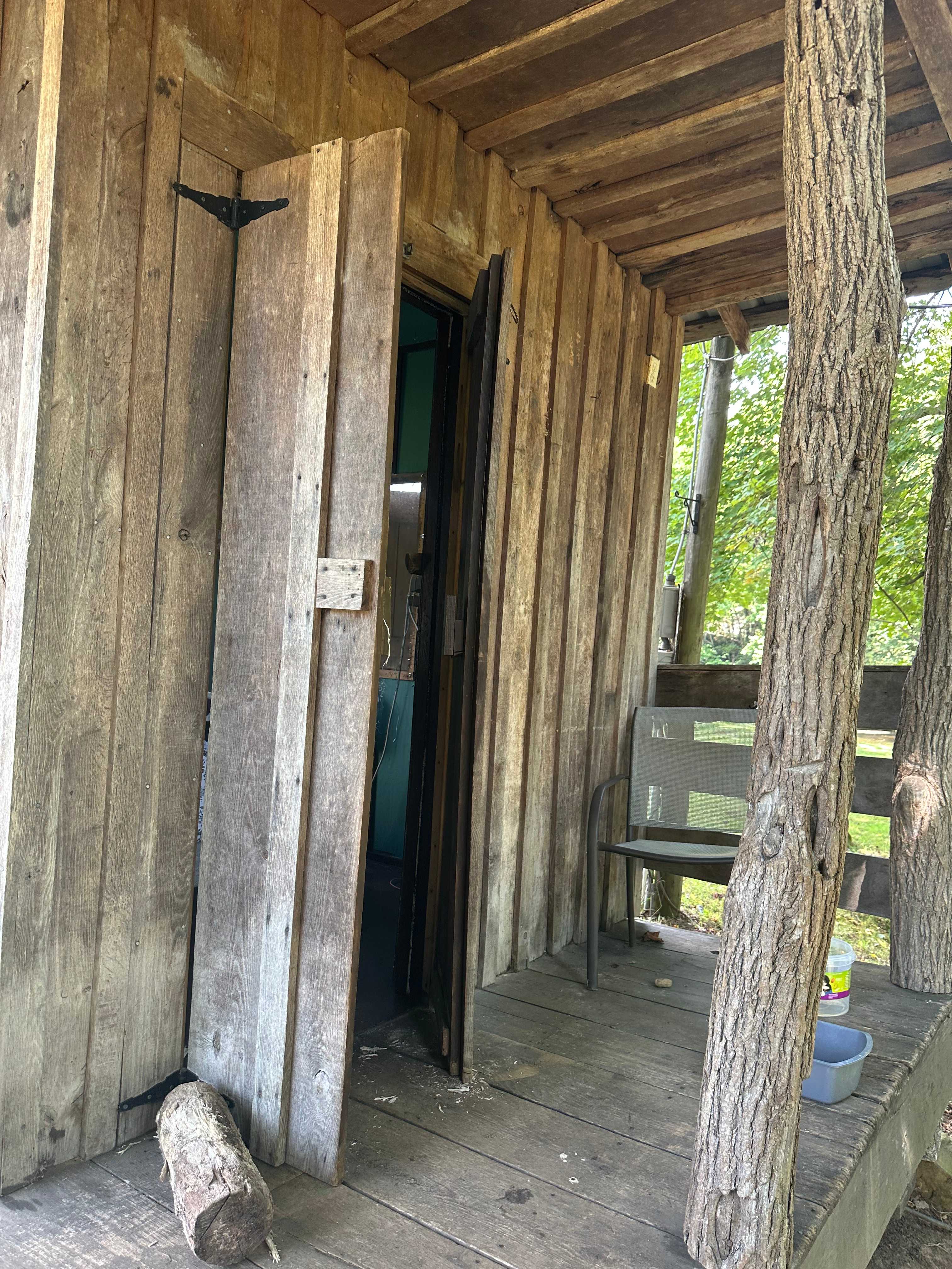 At the Ridge Camp-Riverside Escapes