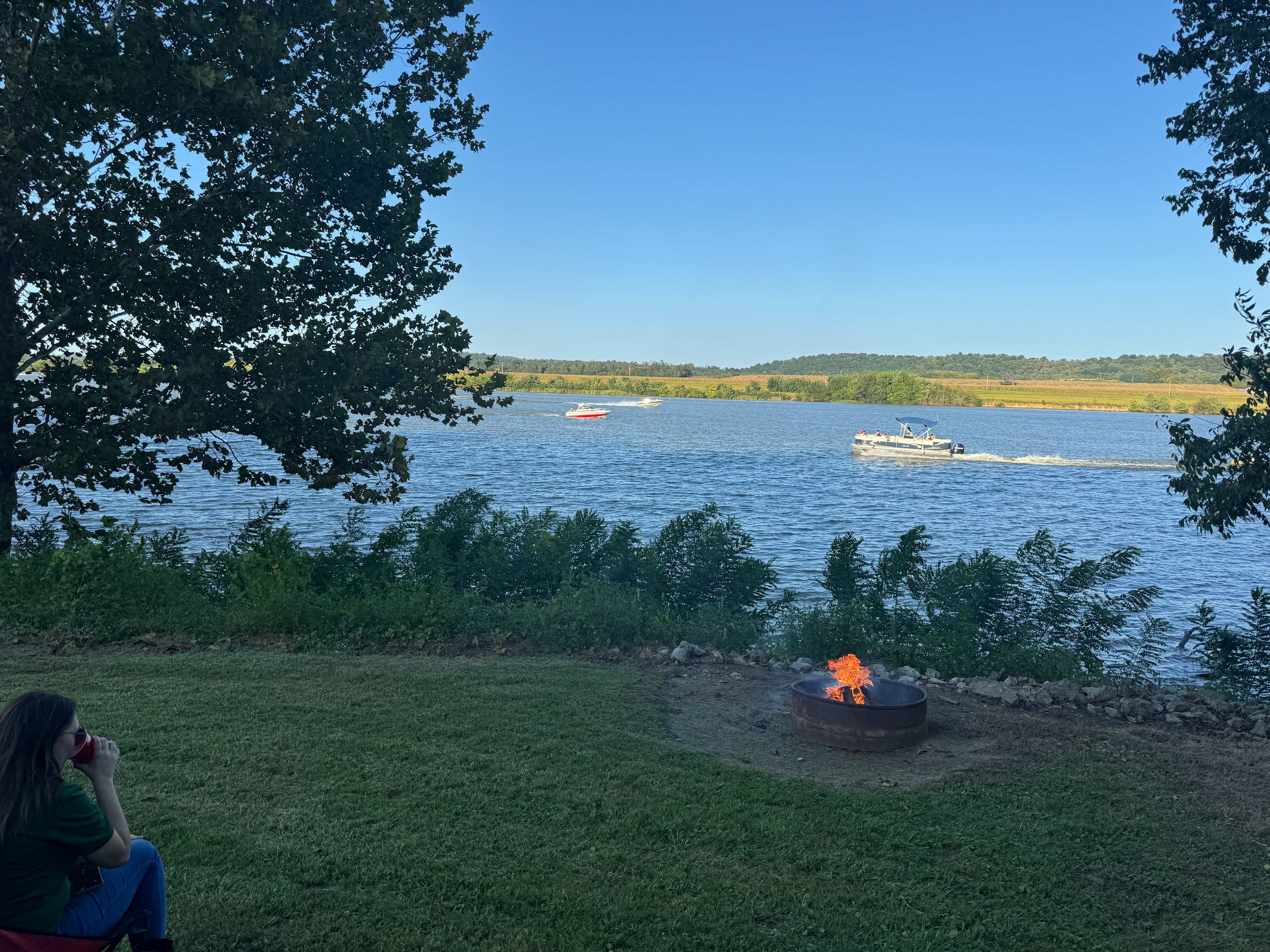 A Notch Above-RV Riverside Campsite