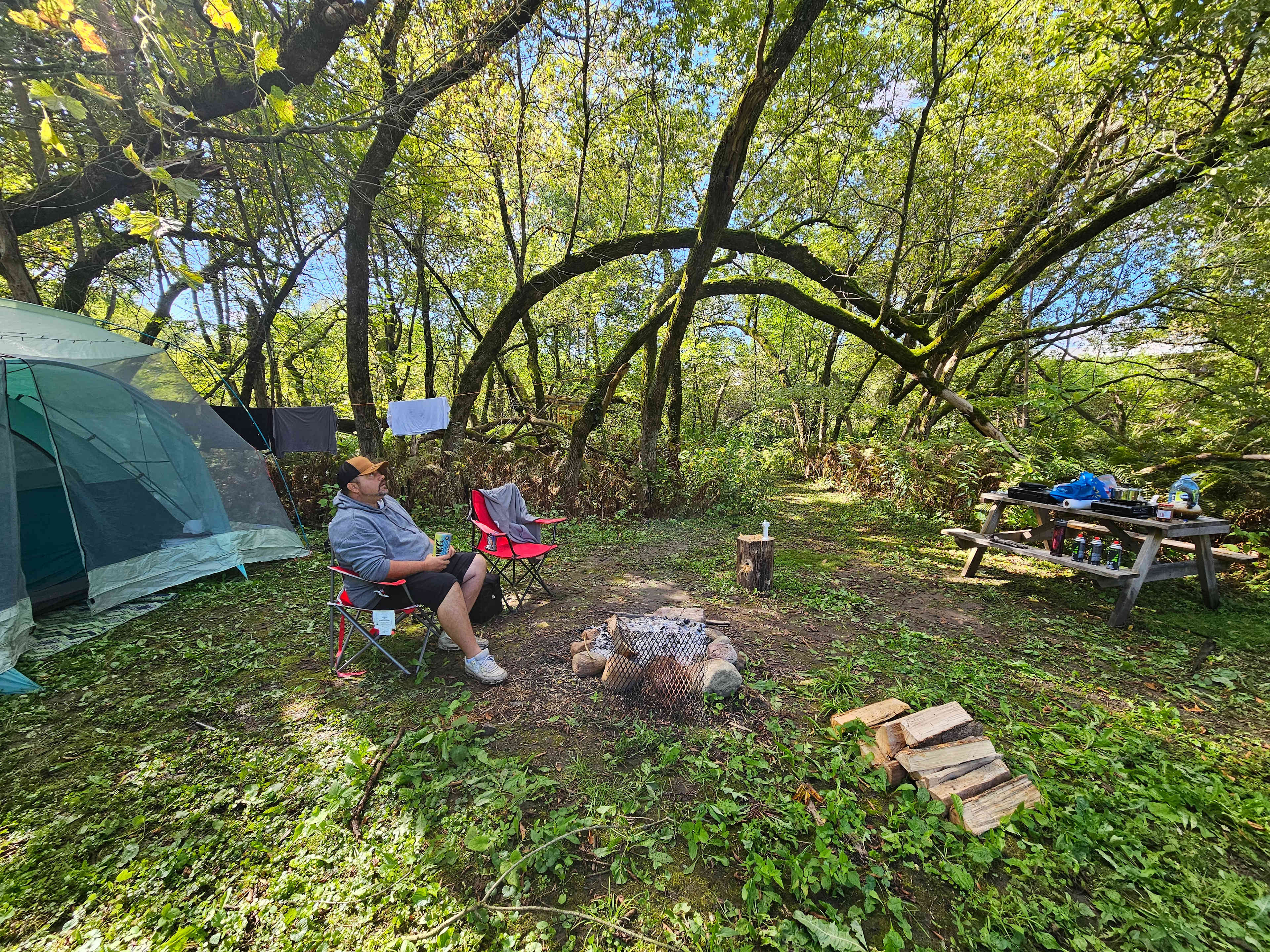La Nation BedROCK 🤘 🏕️🔥🌲