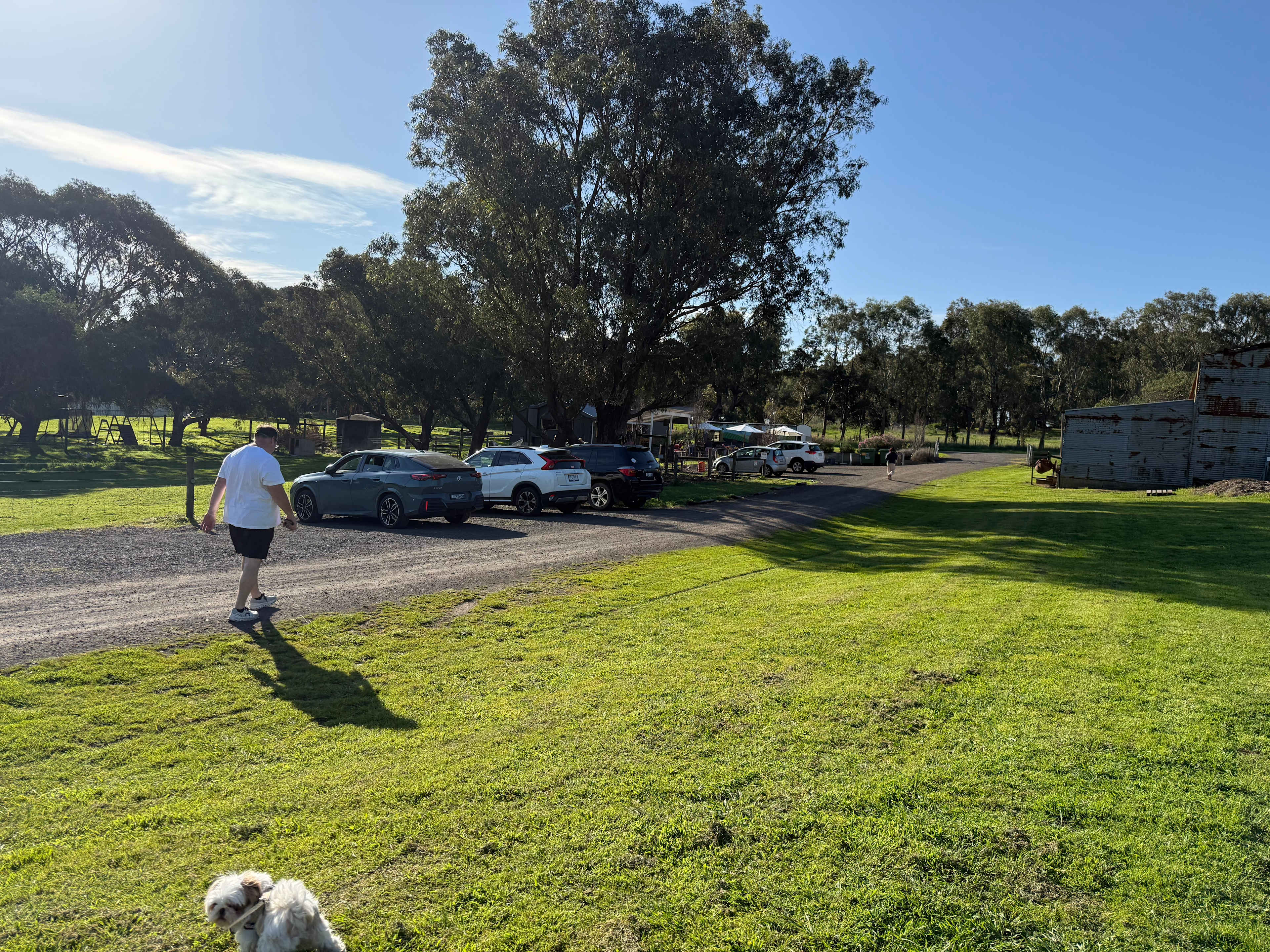 Short strolling distance to cellar door