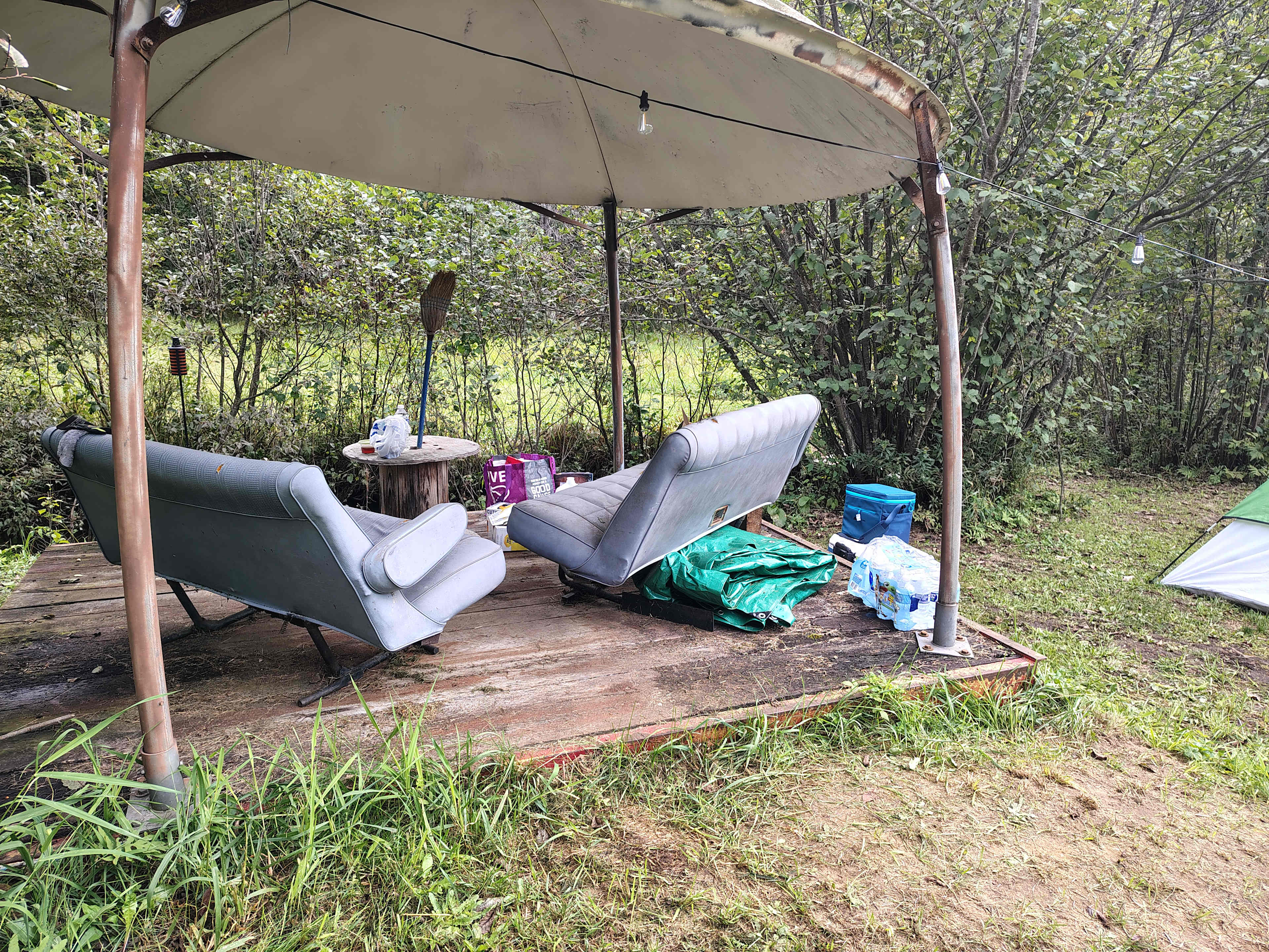 Creekside B, gazebo