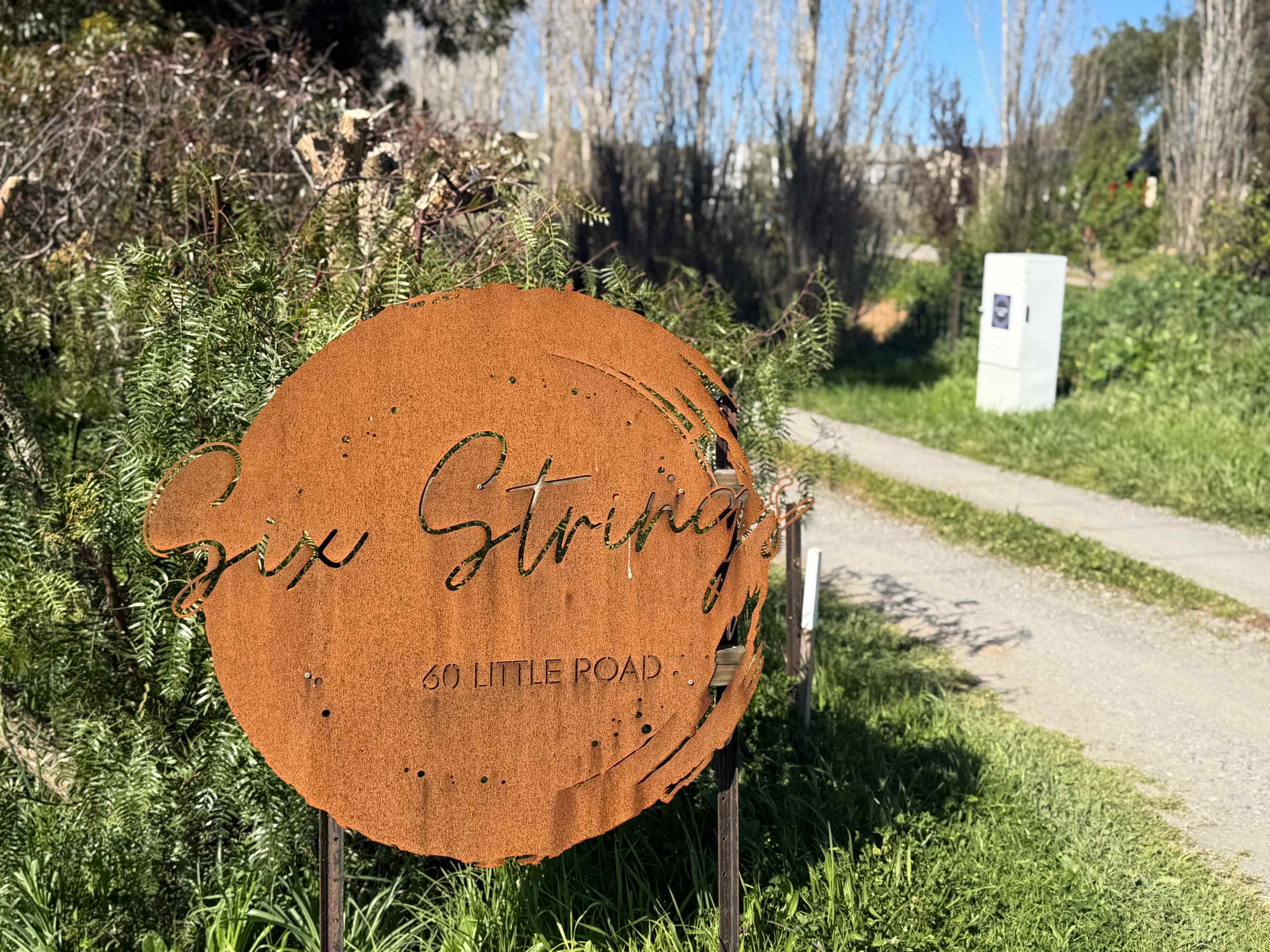 Six Strings - McLaren Vale Vineyard