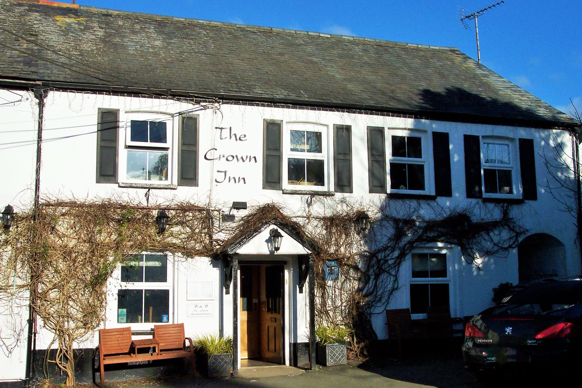  Local Village Pub Just Minutes Away