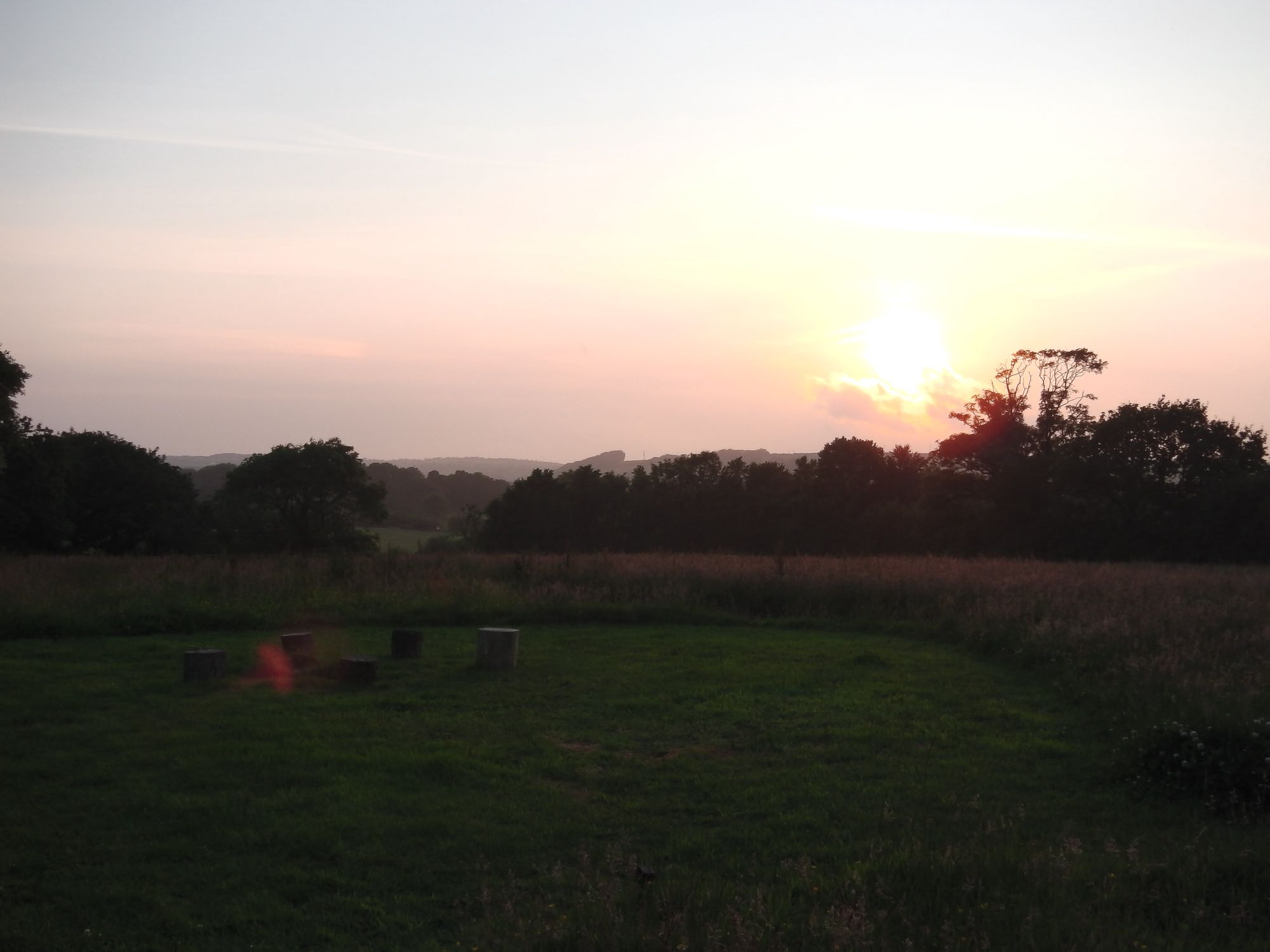 Small-scale camping and glamping on a 33-acre Cornish farm with separate meadows ensuring space, peace and privacy.
