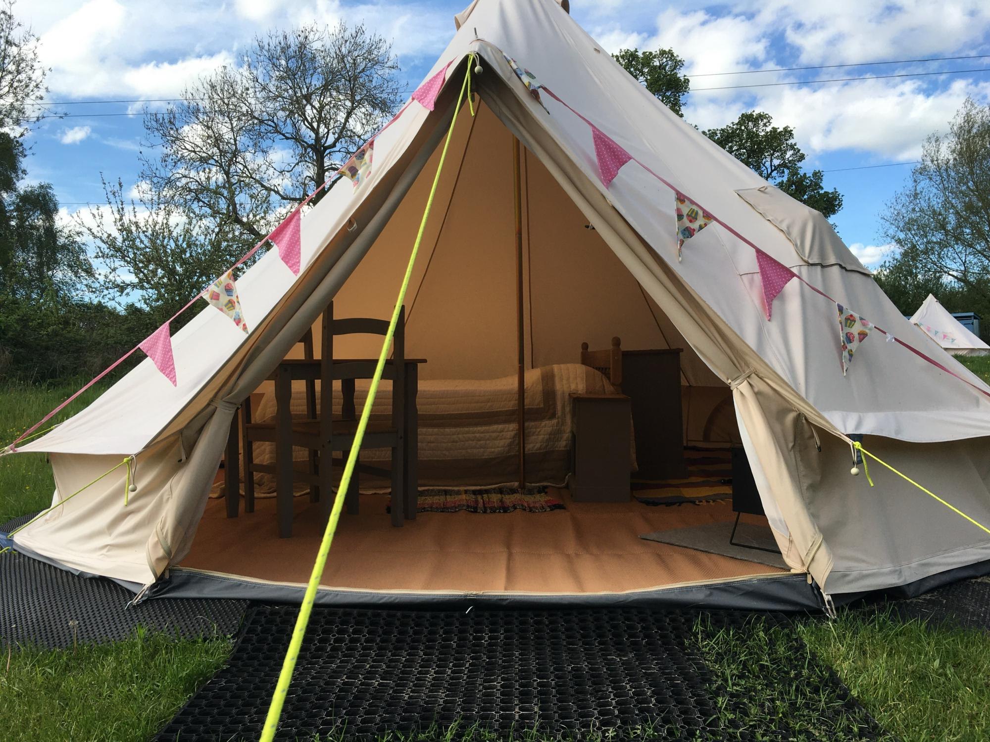 Homestead Glamping and Camping