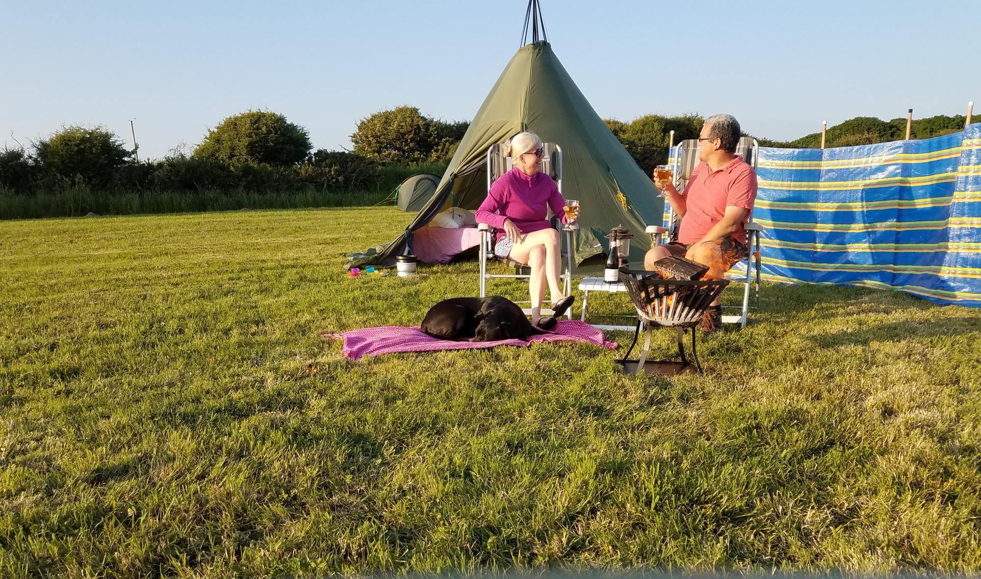 Ffynnonddewi Camping