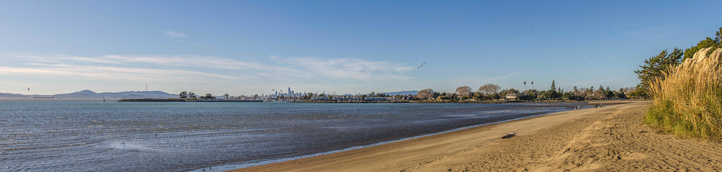 Robert W. Crown Memorial State Beach