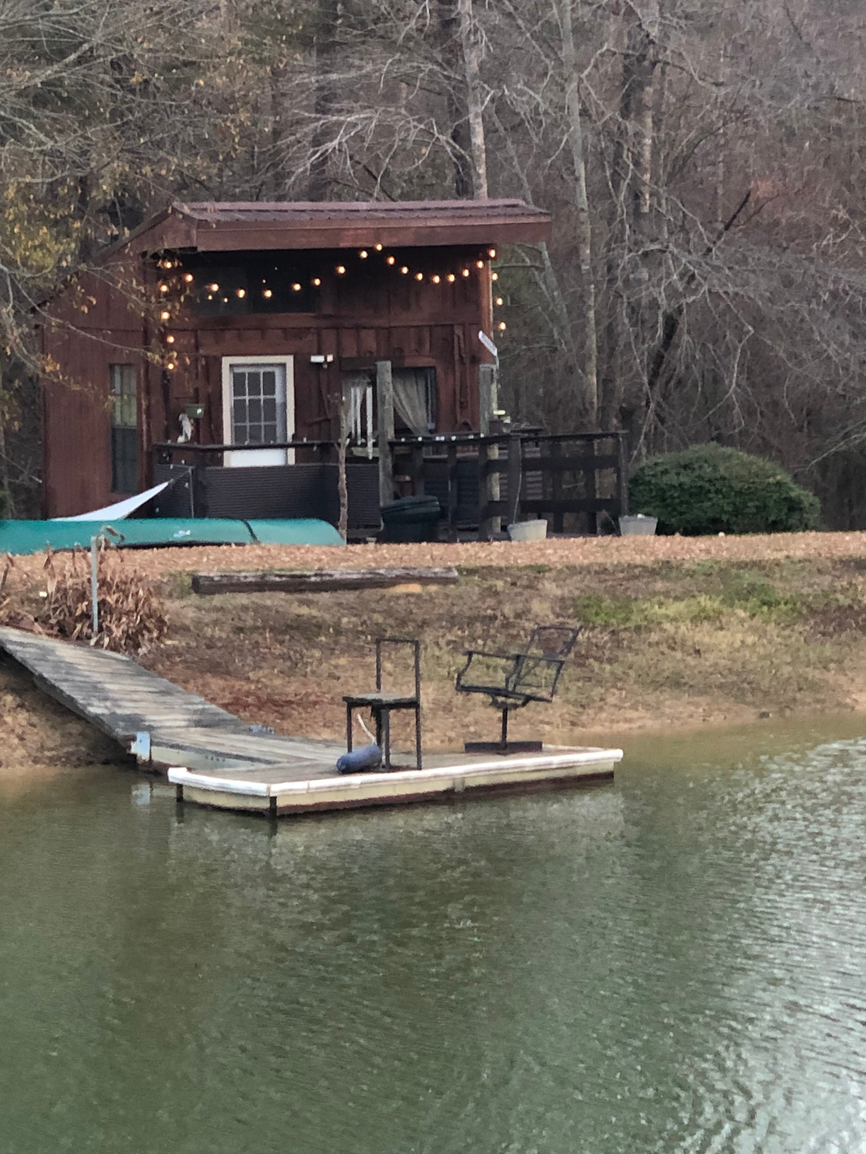Fishers Treehouse on the pond.