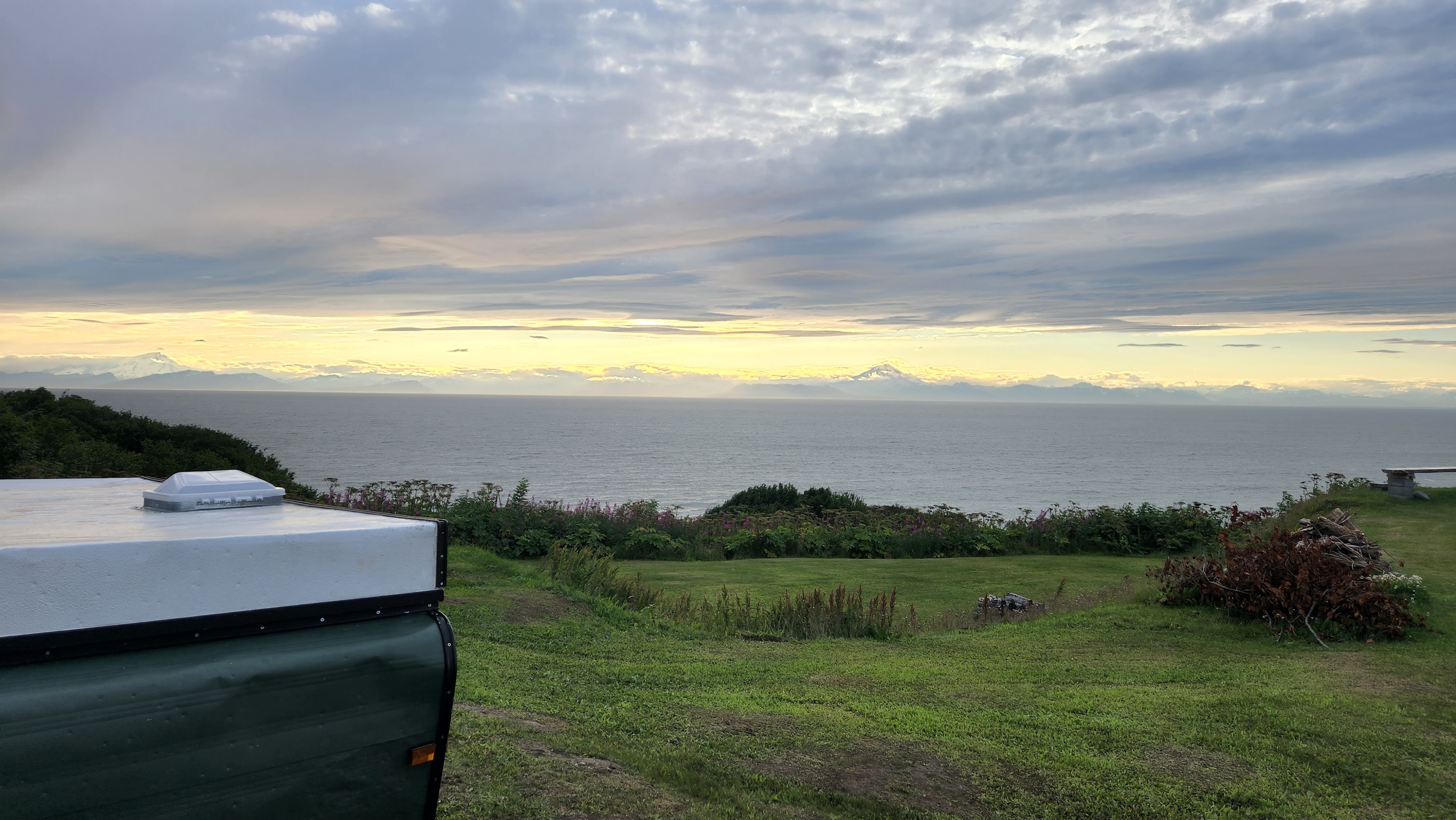 Mt. Redoubt. / Aksupperclub