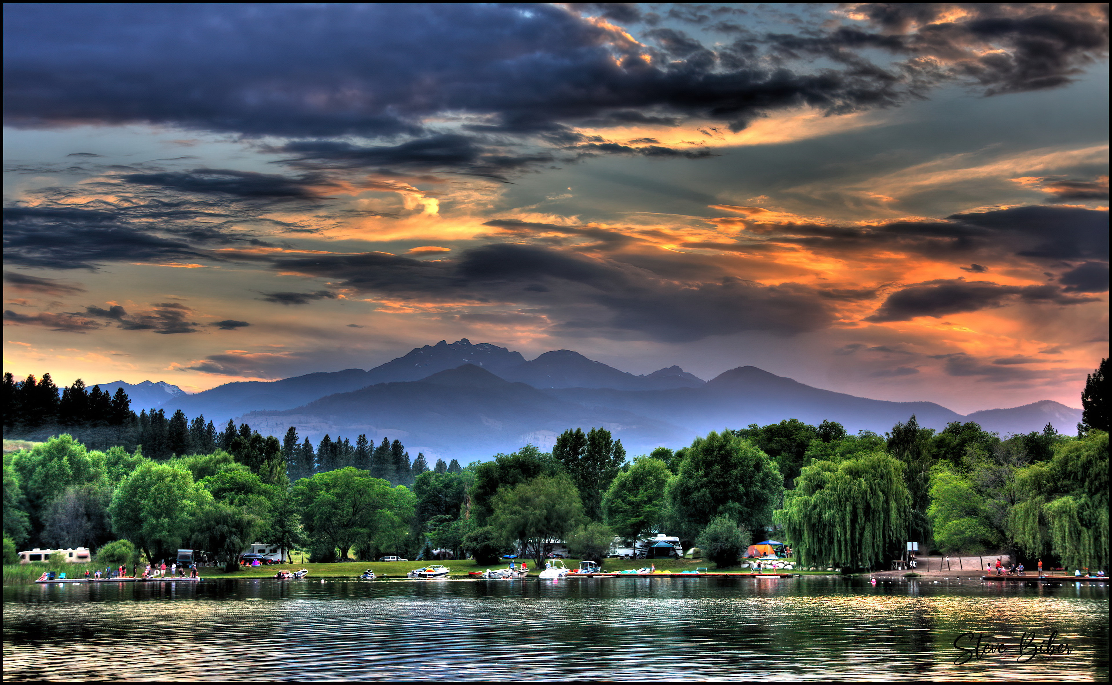 Silverline Lakeside Resort