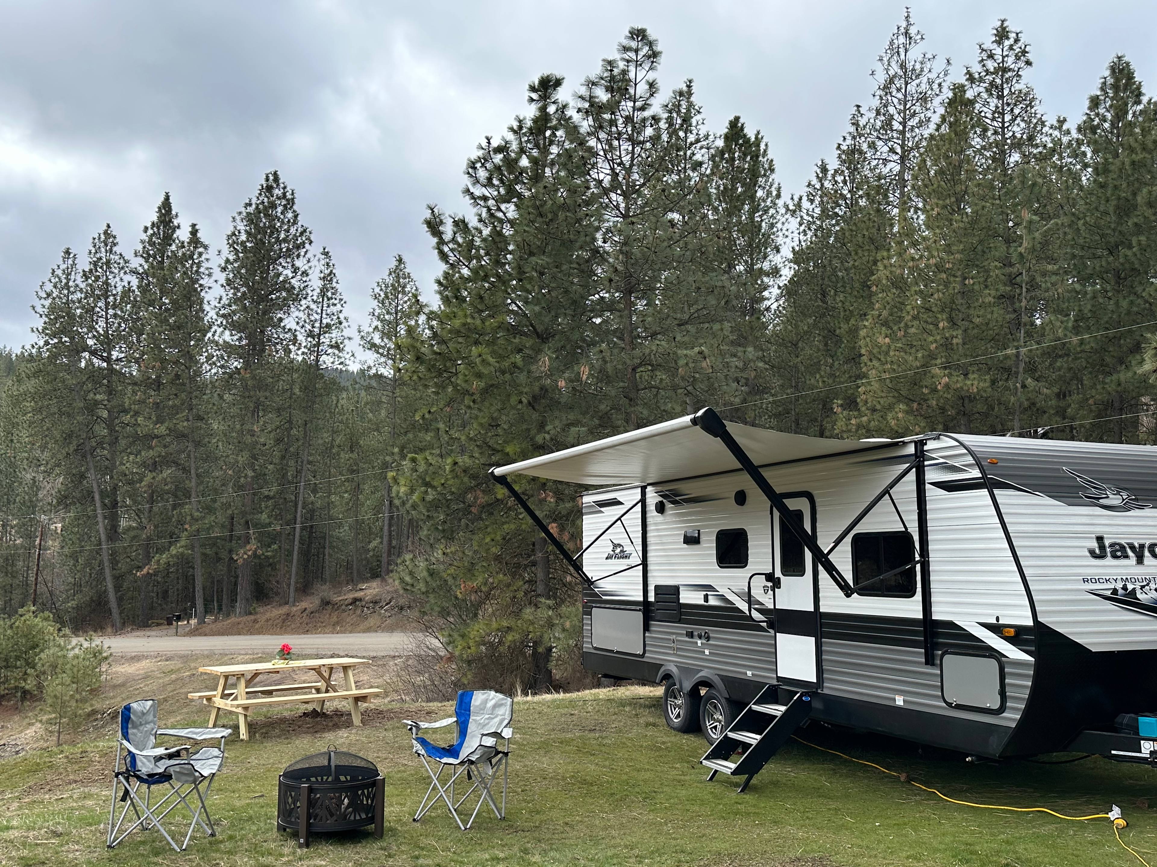 Mia’s Family Camping Land