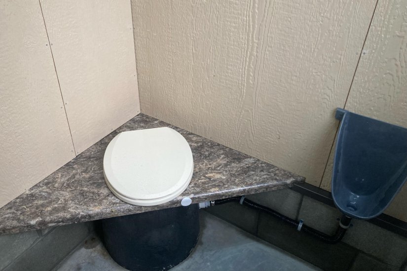 Cedar Grove Outhouse (NEW)