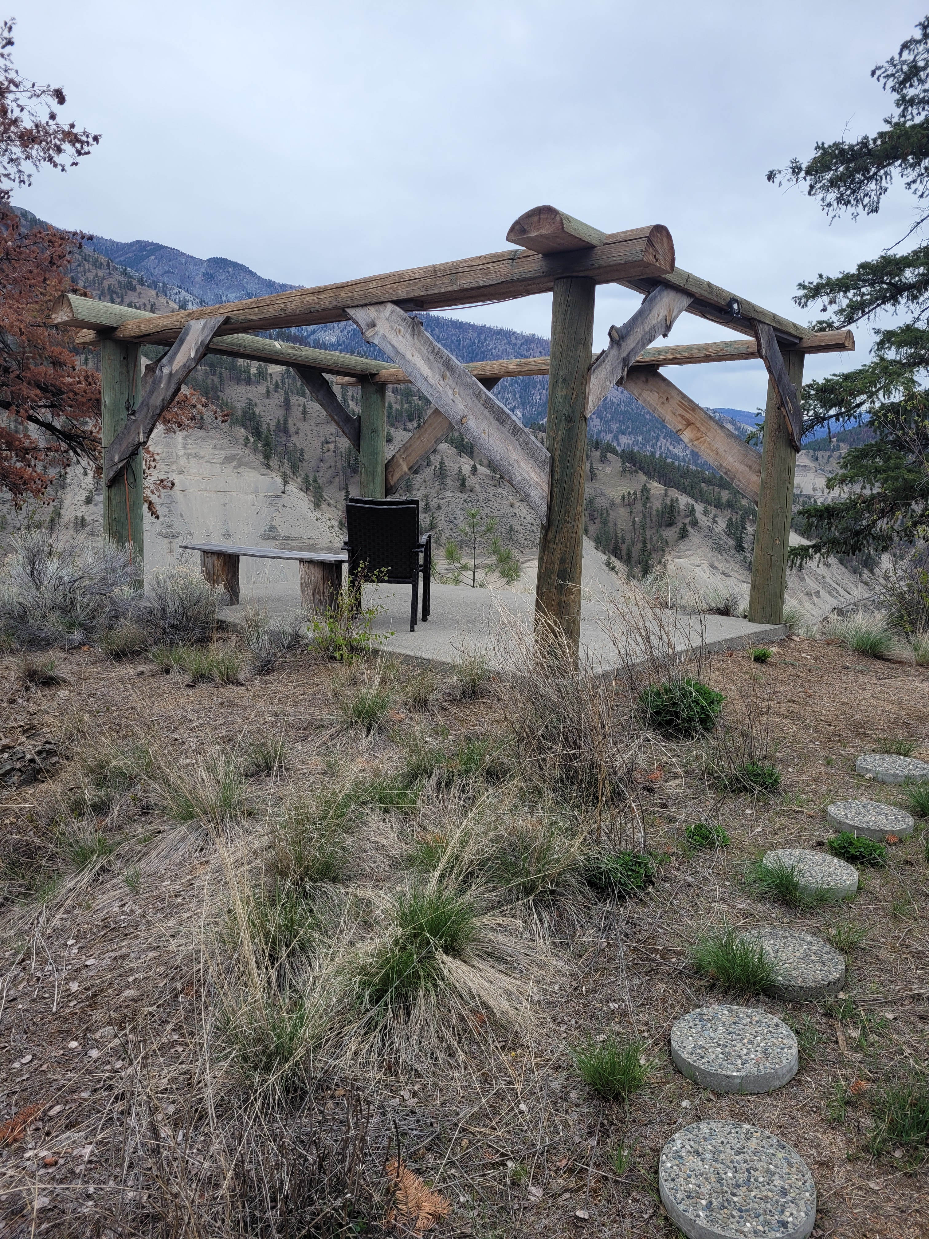 Hike up the 40 steps for a kewl view of the Thompson River. Watch the sunrise or sunset!
