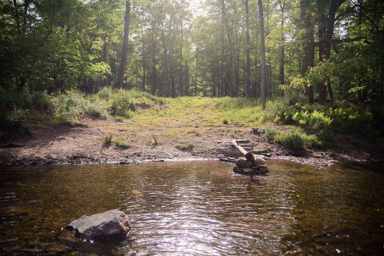 Easy access to wading and floating