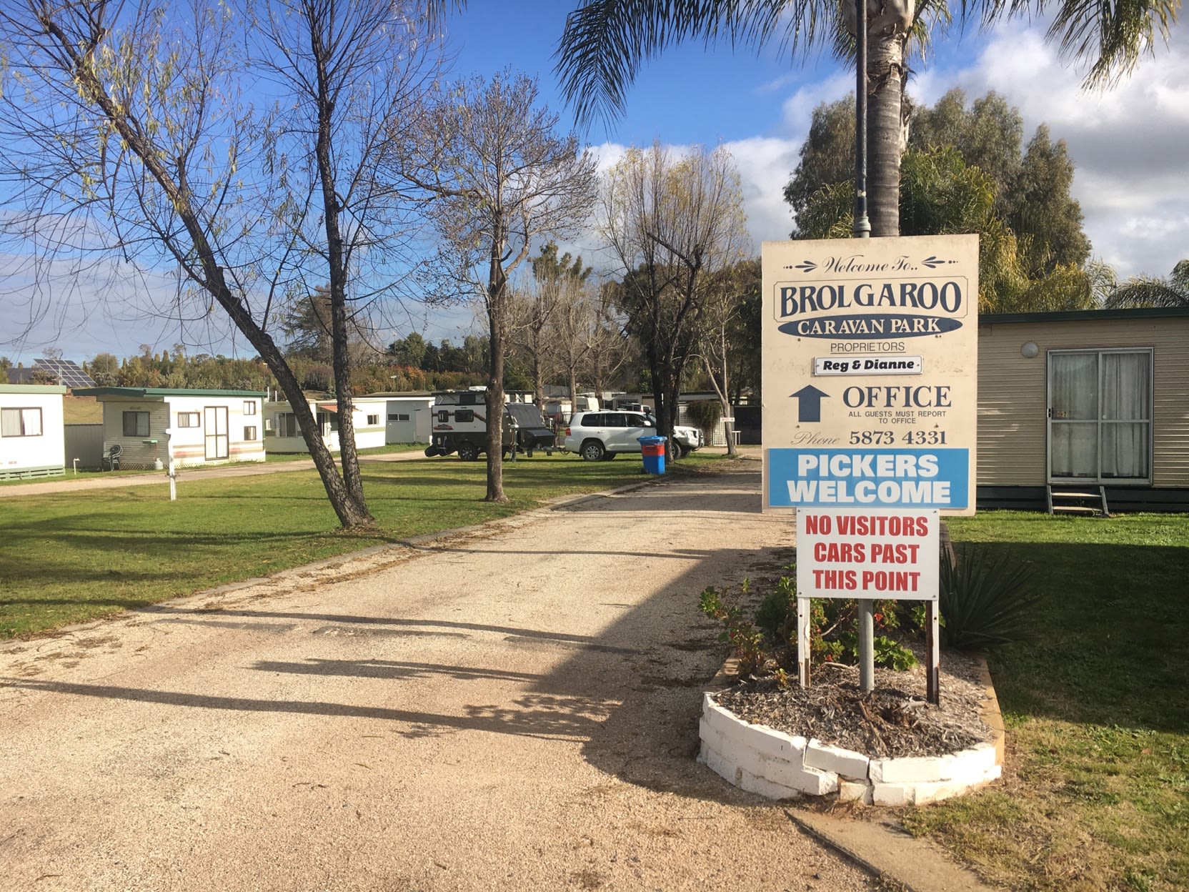 Brolgaroo Caravan Park