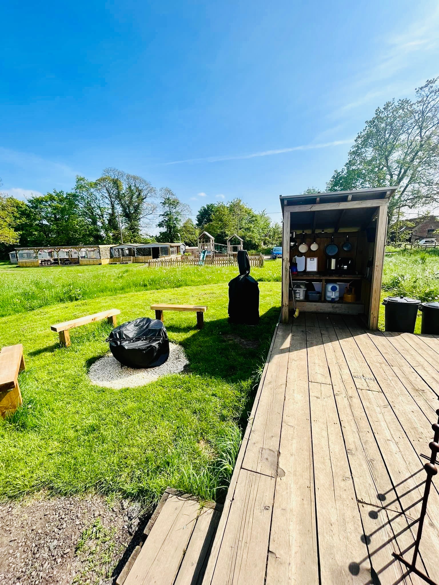 Glamp and Tipple
