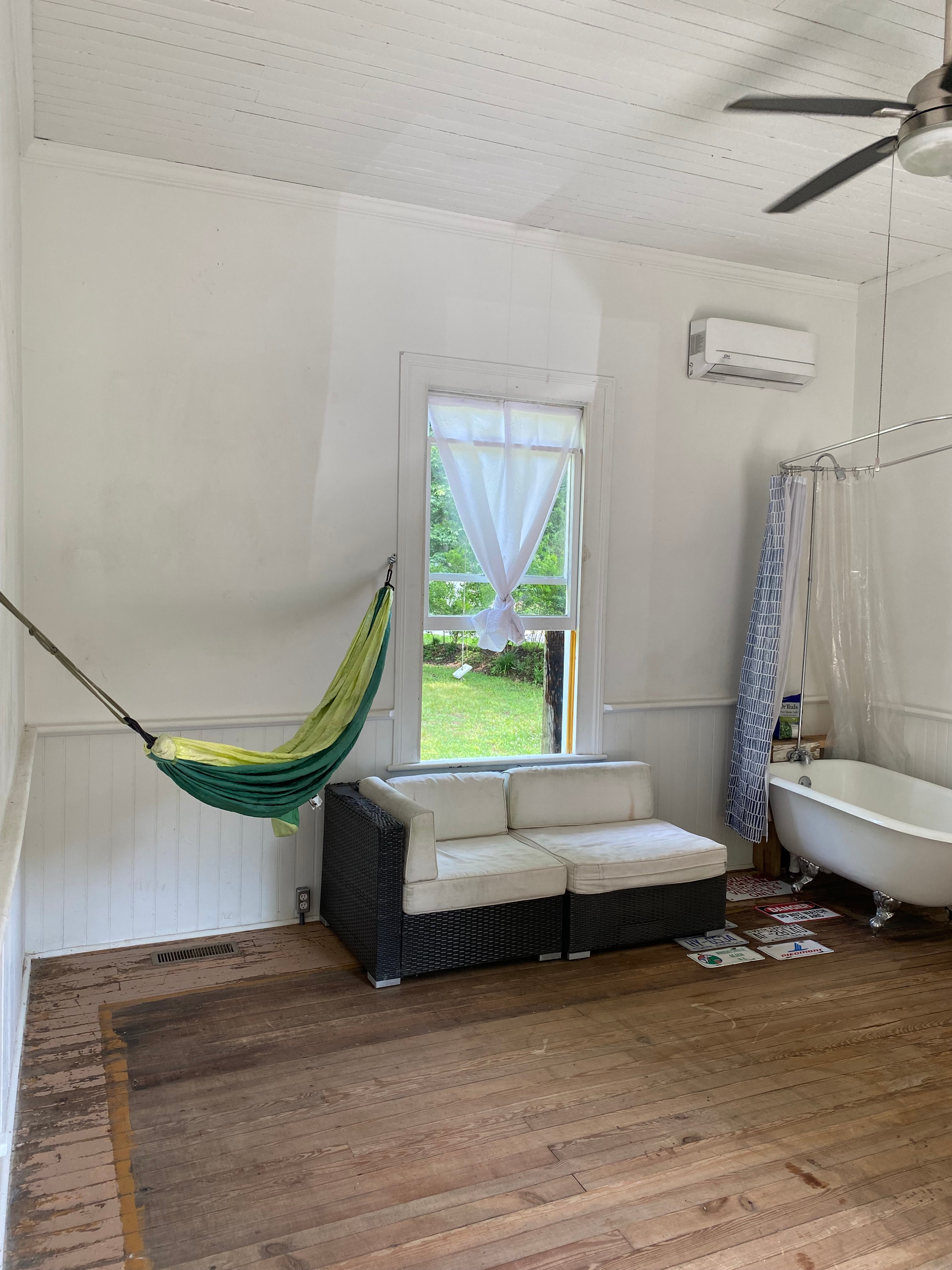 Wander Inn Campers, Backpackers, RV