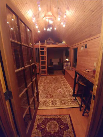 Blackwater Tiny Cabin on Snakehead